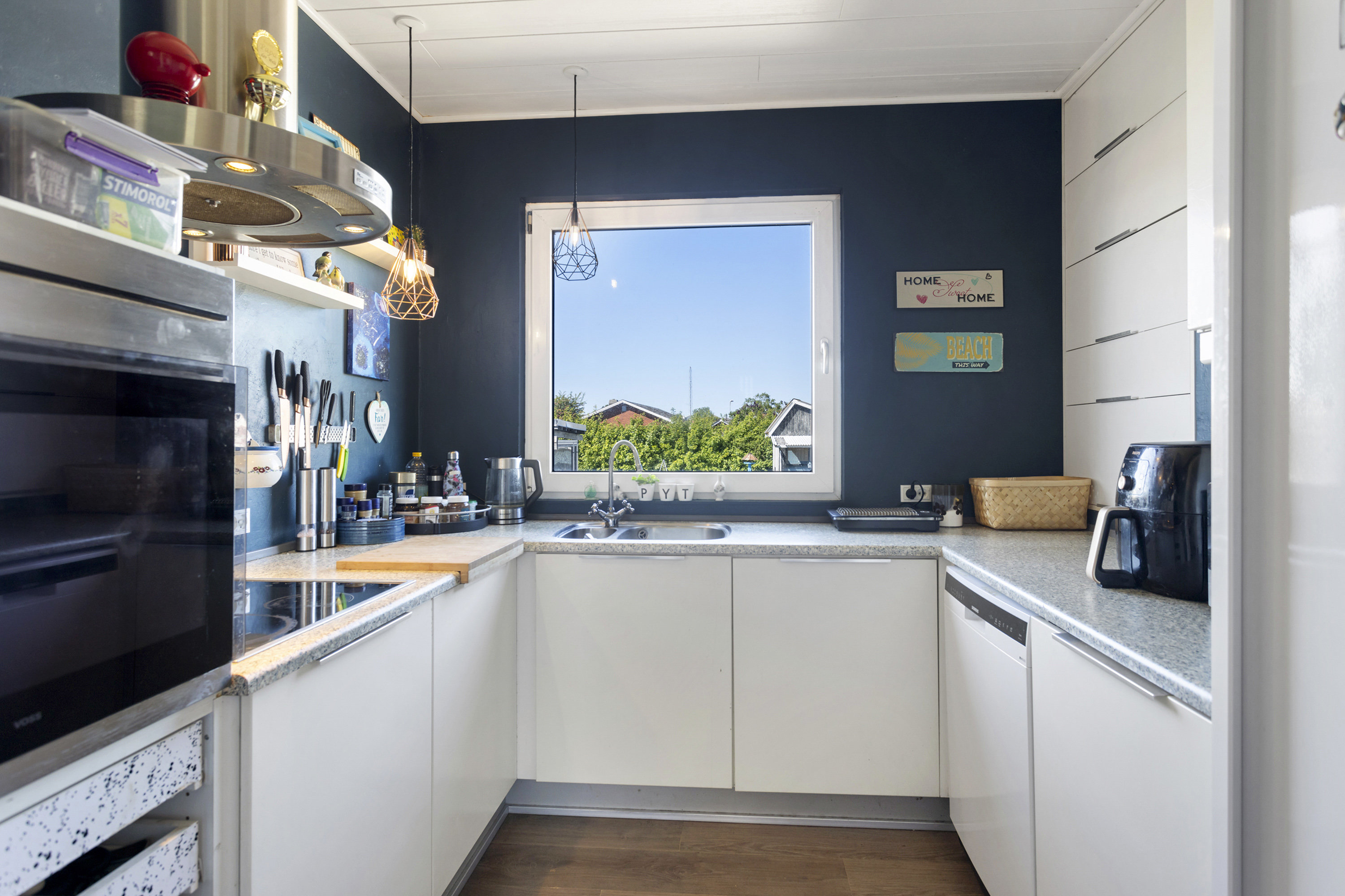 Fremhævet køkken billede i fuldskærmstilstand. Billede af Tunøvej 12A, 9900 Frederikshavn