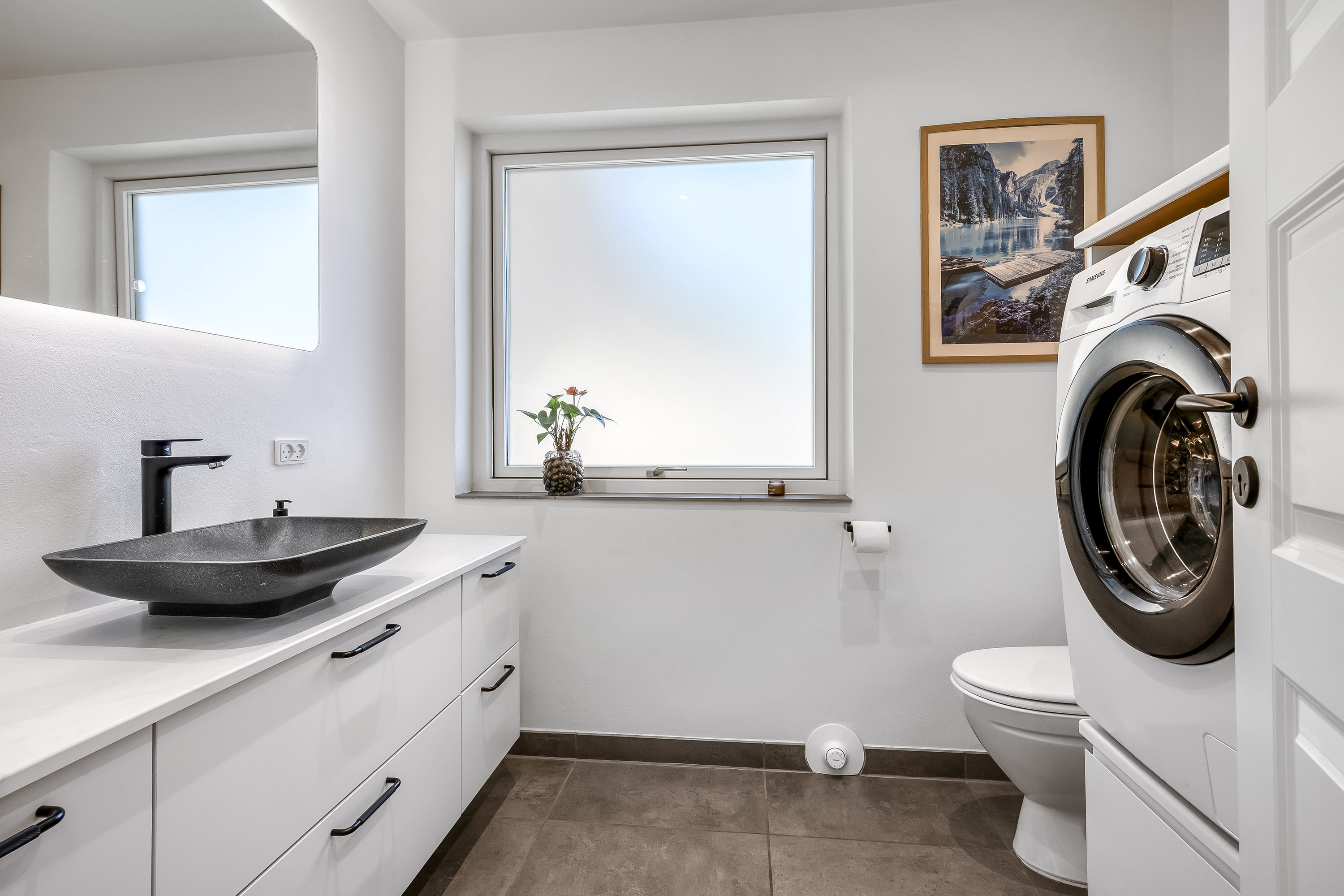 Fremhævet toilet billede i fuldskærmstilstand. Billede af Bartholinsvej 2, 7500 Holstebro