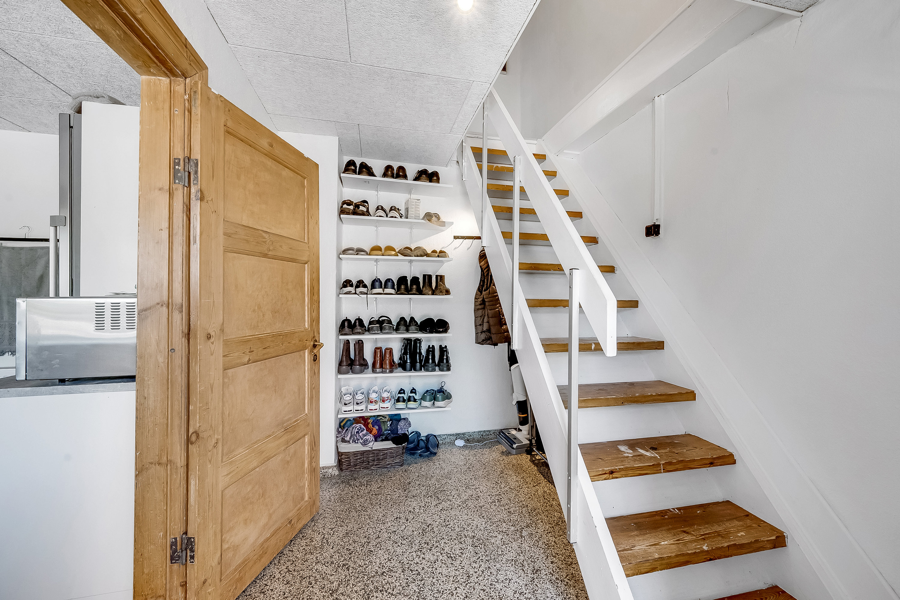 Fremhævet trappe billede i fuldskærmstilstand. Billede af Brejningvej 52, Højbo Finderup, 6900 Skjern