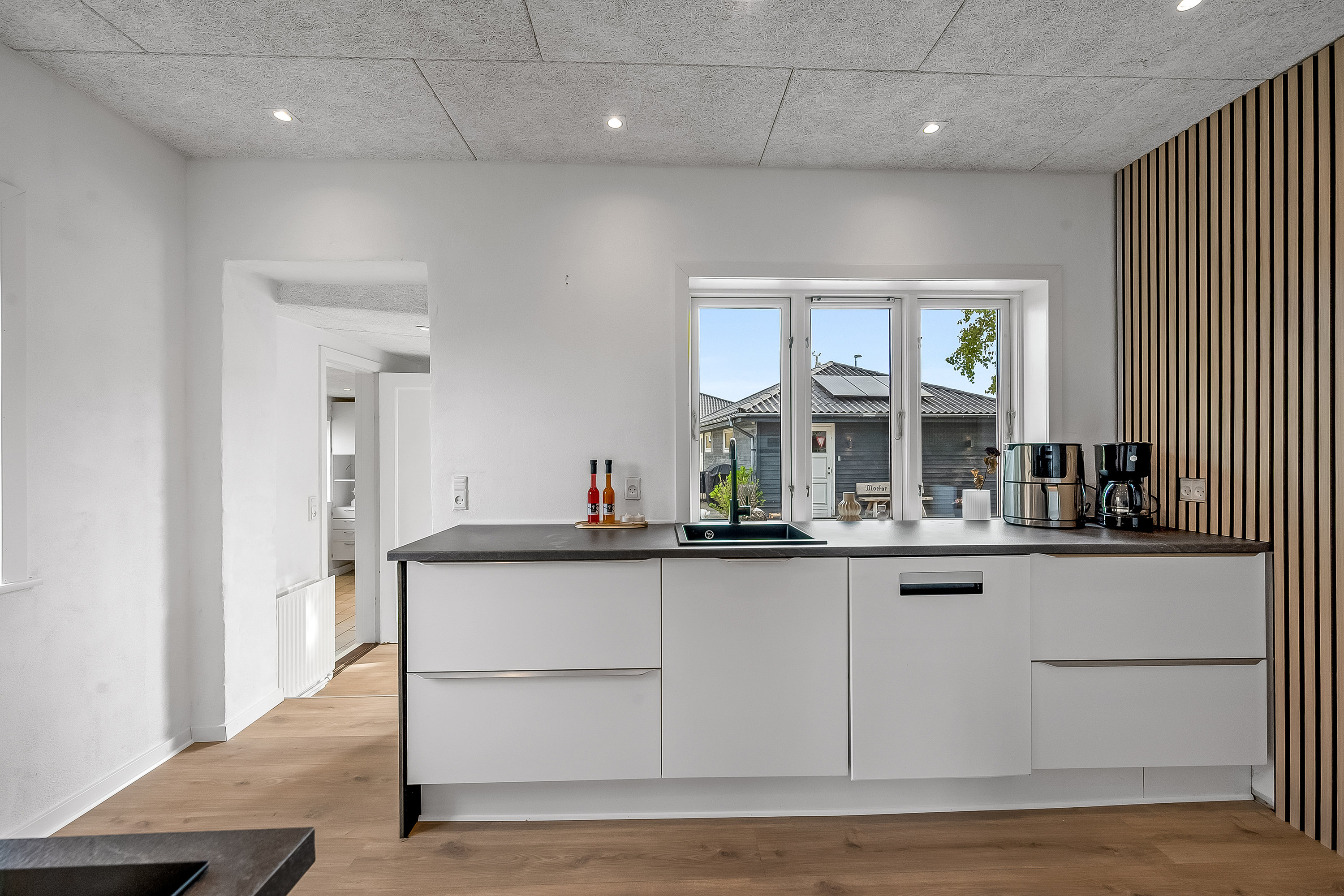 Fremhævet køkken billede i fuldskærmstilstand. Billede af Svinget 16, 6900 Skjern