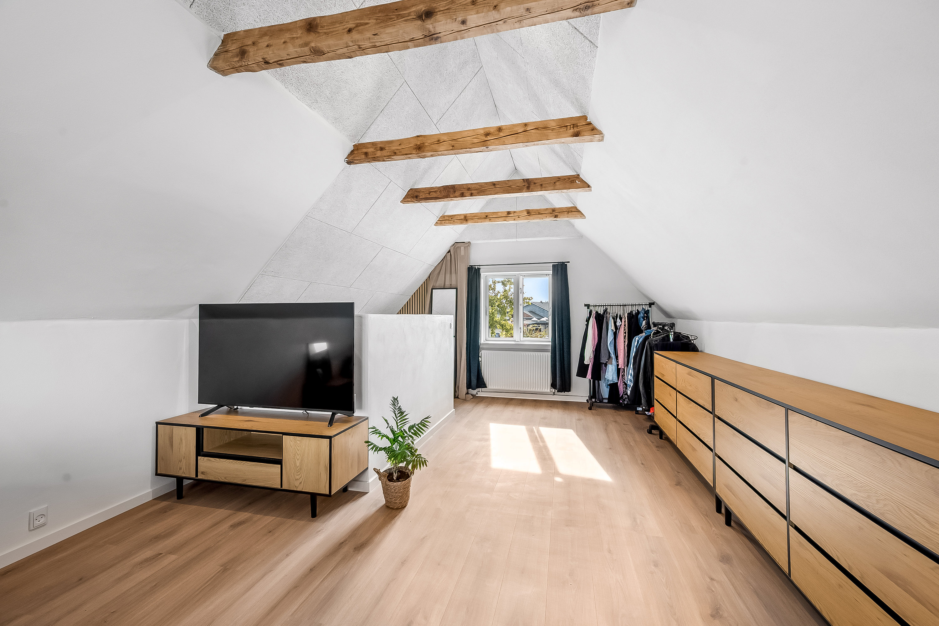 Fremhævet 1. sal  billede i fuldskærmstilstand. Billede af Svinget 16, 6900 Skjern