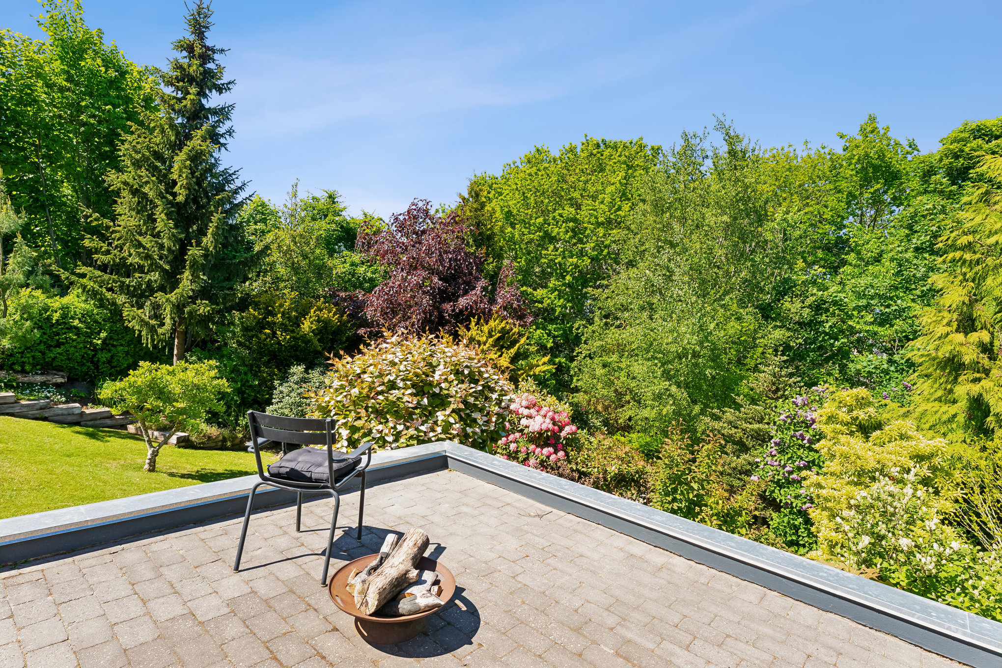 Fremhævet terrasse billede i fuldskærmstilstand. Billede af Præstemarken 16D, 8960 Randers SØ