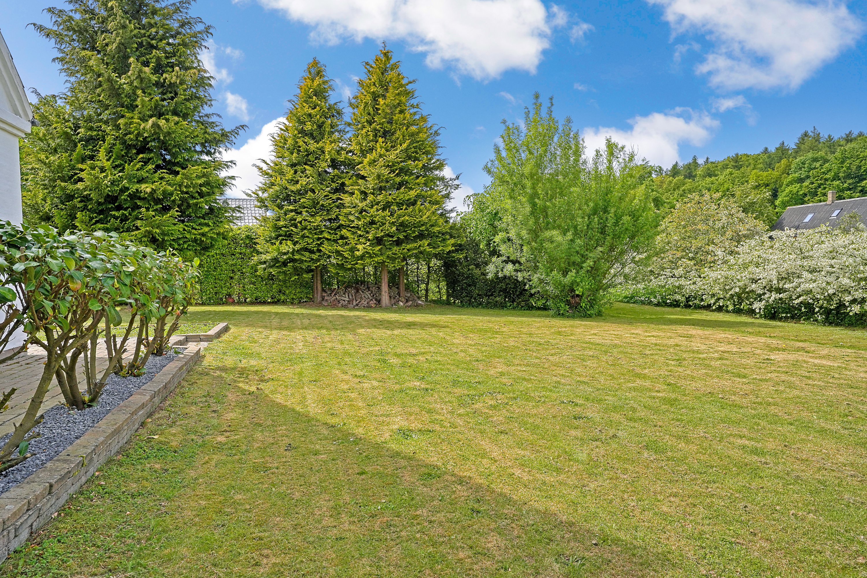 Fremhævet have billede i fuldskærmstilstand. Billede af Bregnerød Byvej 15B, 3520 Farum