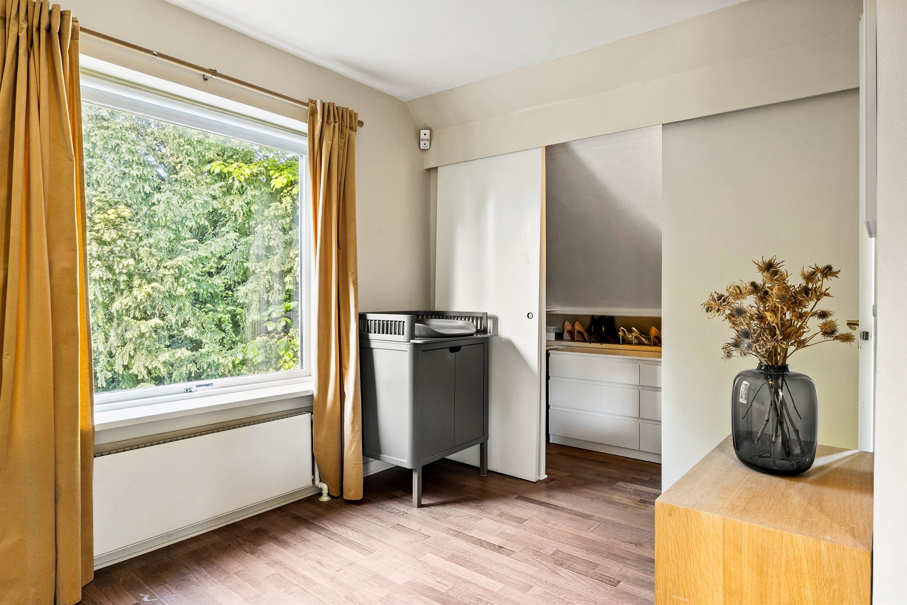 Fremhævet andet billede i fuldskærmstilstand. Billede af Jægersborg Alle 136, 2820 Gentofte