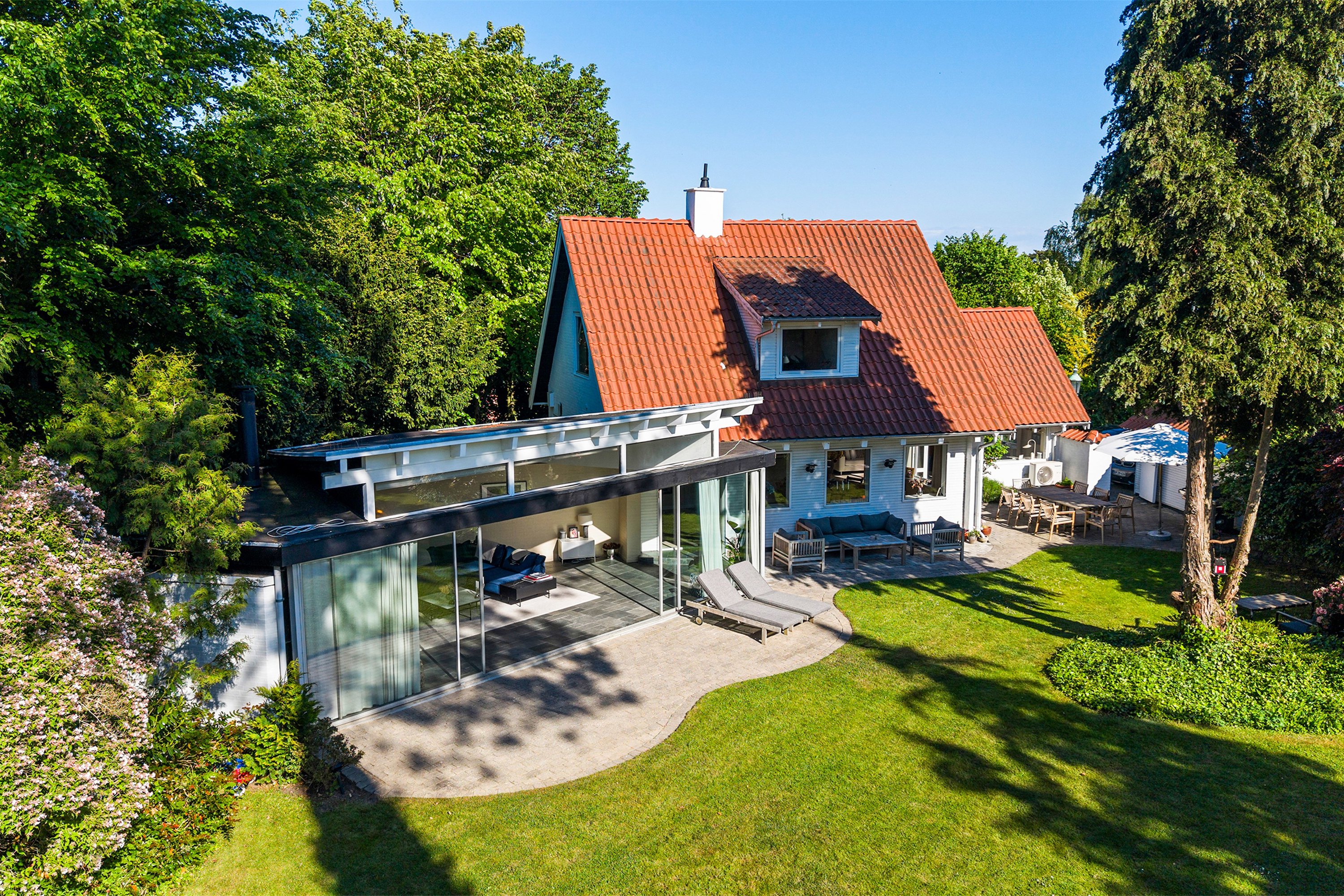 Fremhævet andet billede i fuldskærmstilstand. Billede af Jægersborg Alle 136, 2820 Gentofte