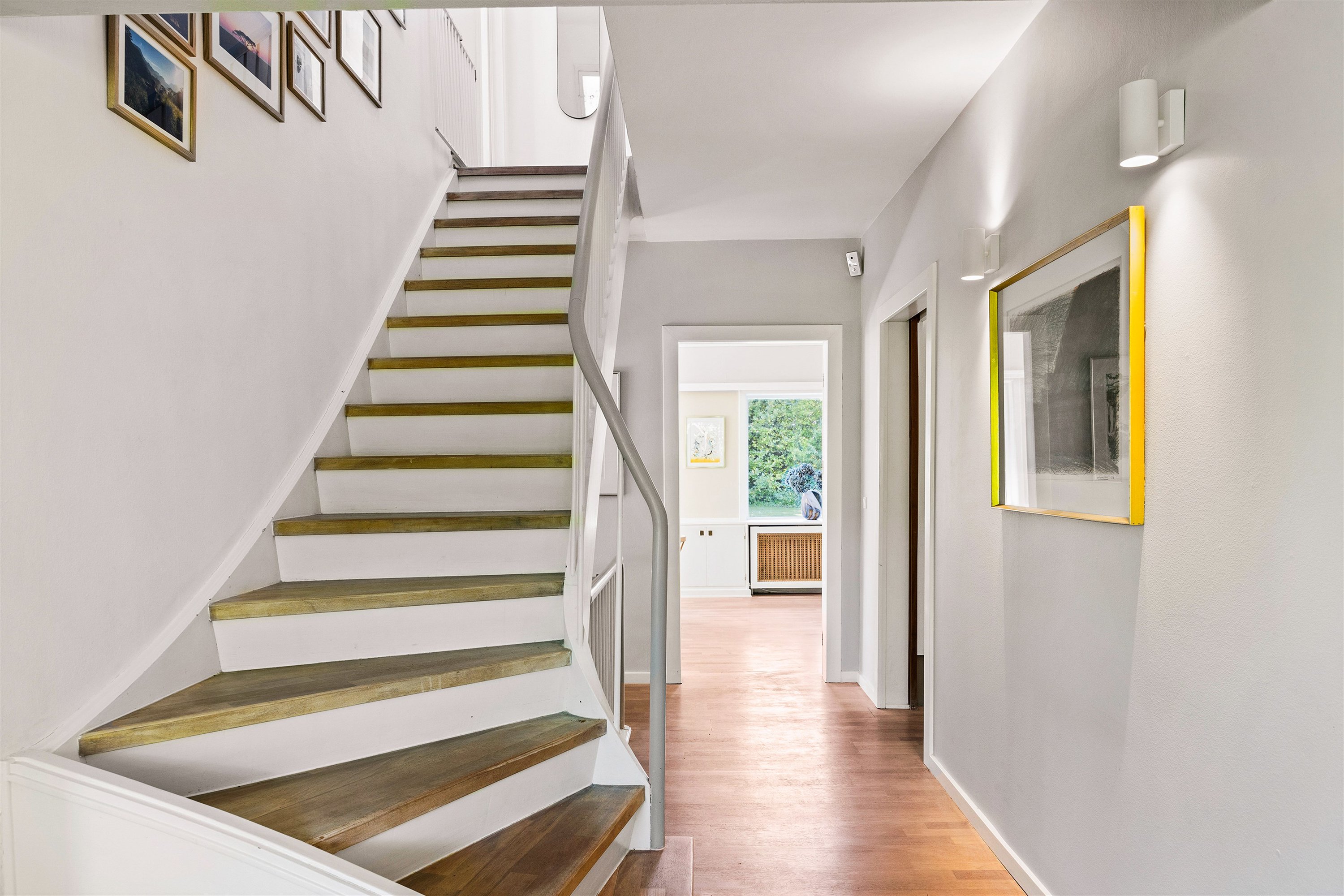 Fremhævet andet billede i fuldskærmstilstand. Billede af Jægersborg Alle 136, 2820 Gentofte