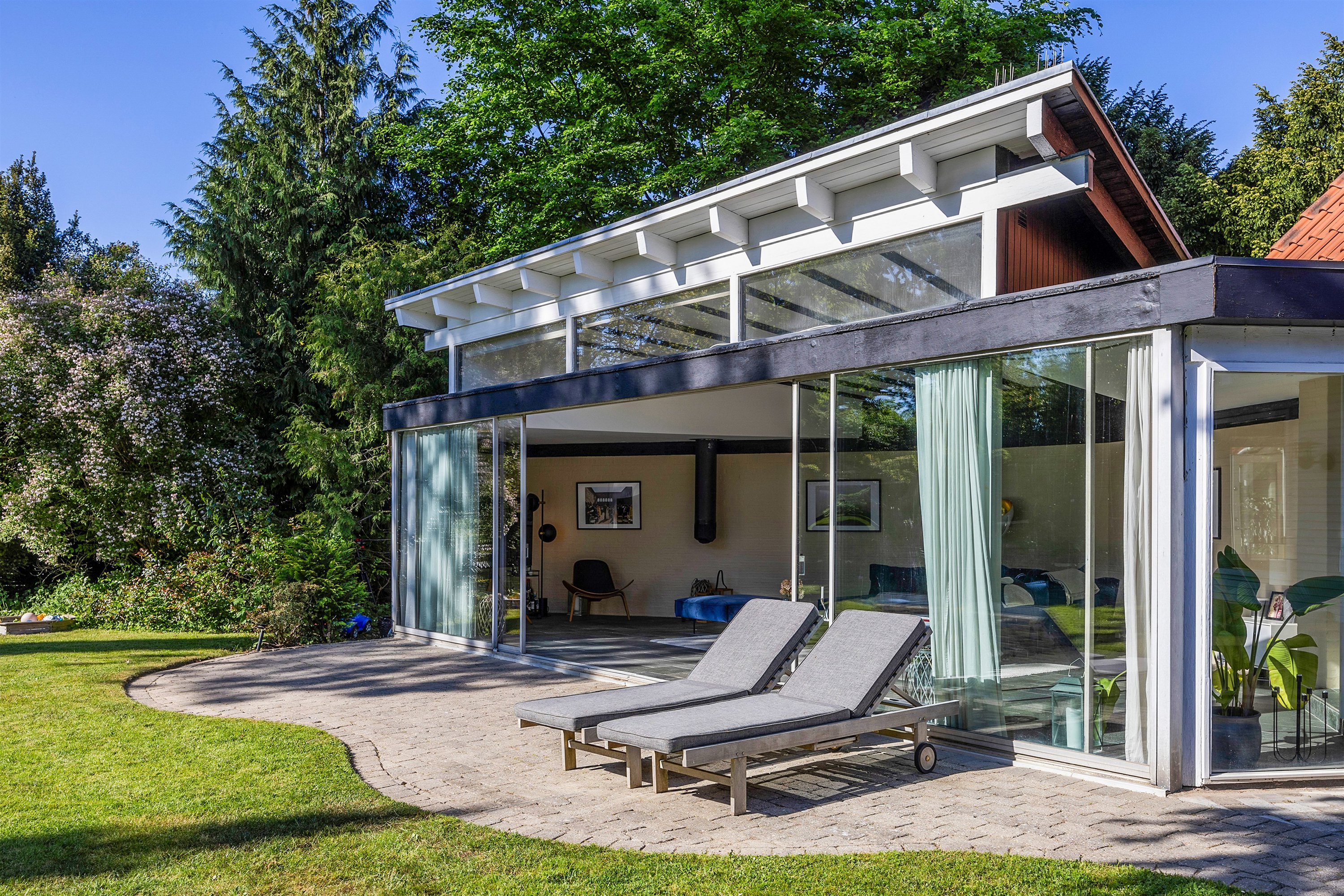 Fremhævet andet billede i fuldskærmstilstand. Billede af Jægersborg Alle 136, 2820 Gentofte