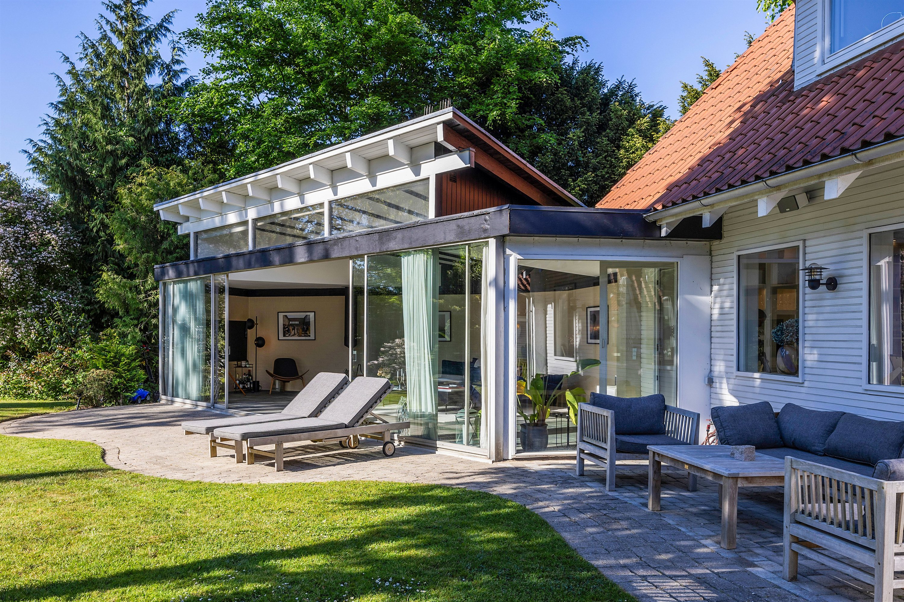 Fremhævet andet billede i fuldskærmstilstand. Billede af Jægersborg Alle 136, 2820 Gentofte