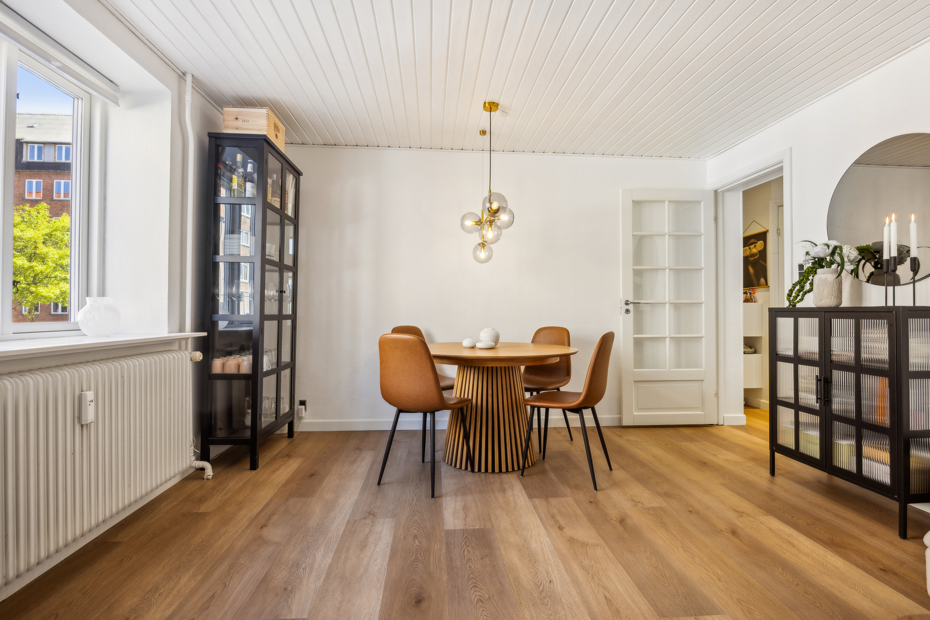 Miniaturebillede 1: stue. Billede af Herluf Trolles Gade 1, st.. th., 9000 Aalborg