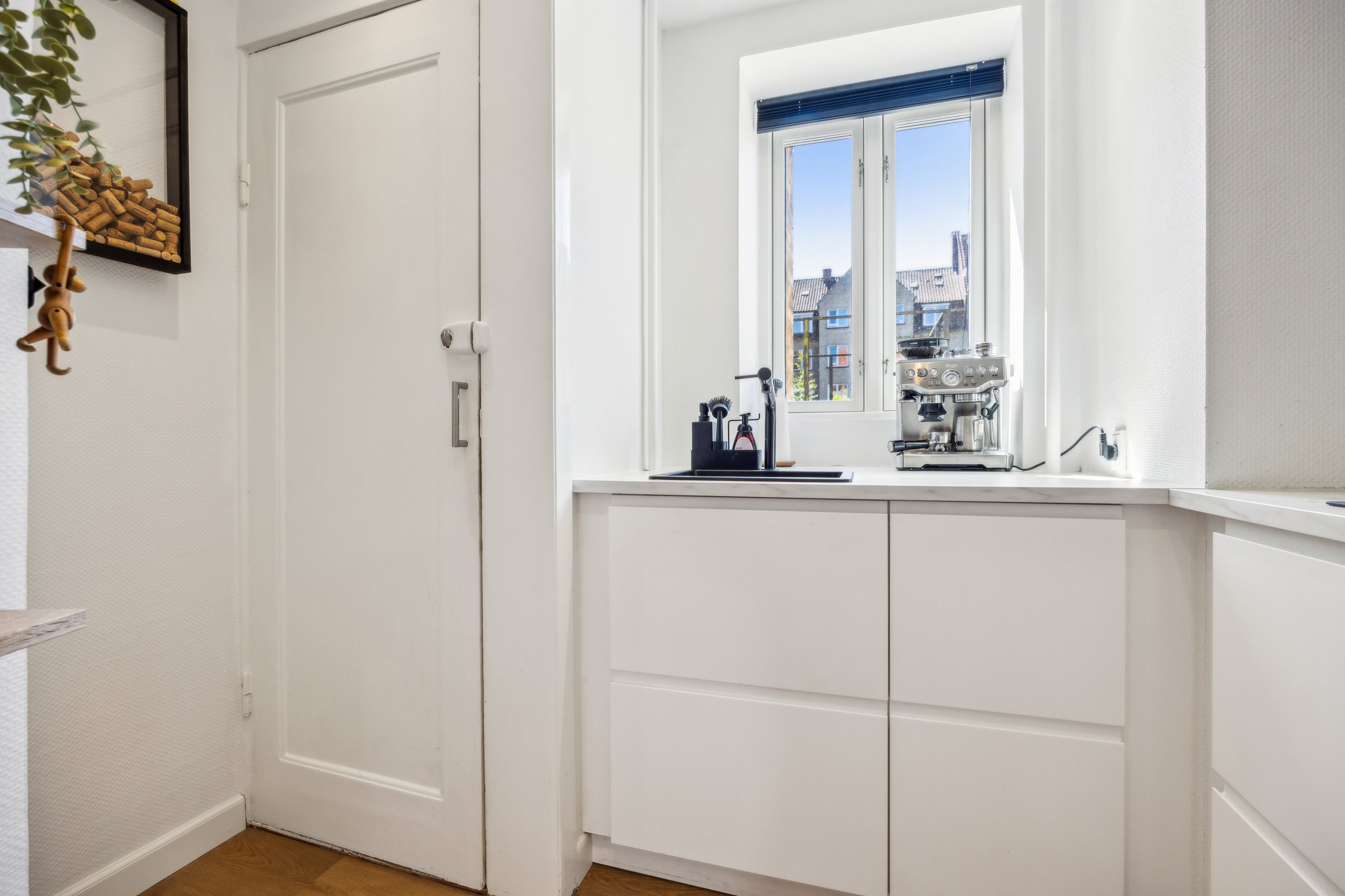 Fremhævet entré billede i fuldskærmstilstand. Billede af Herluf Trolles Gade 1, st.. th., 9000 Aalborg