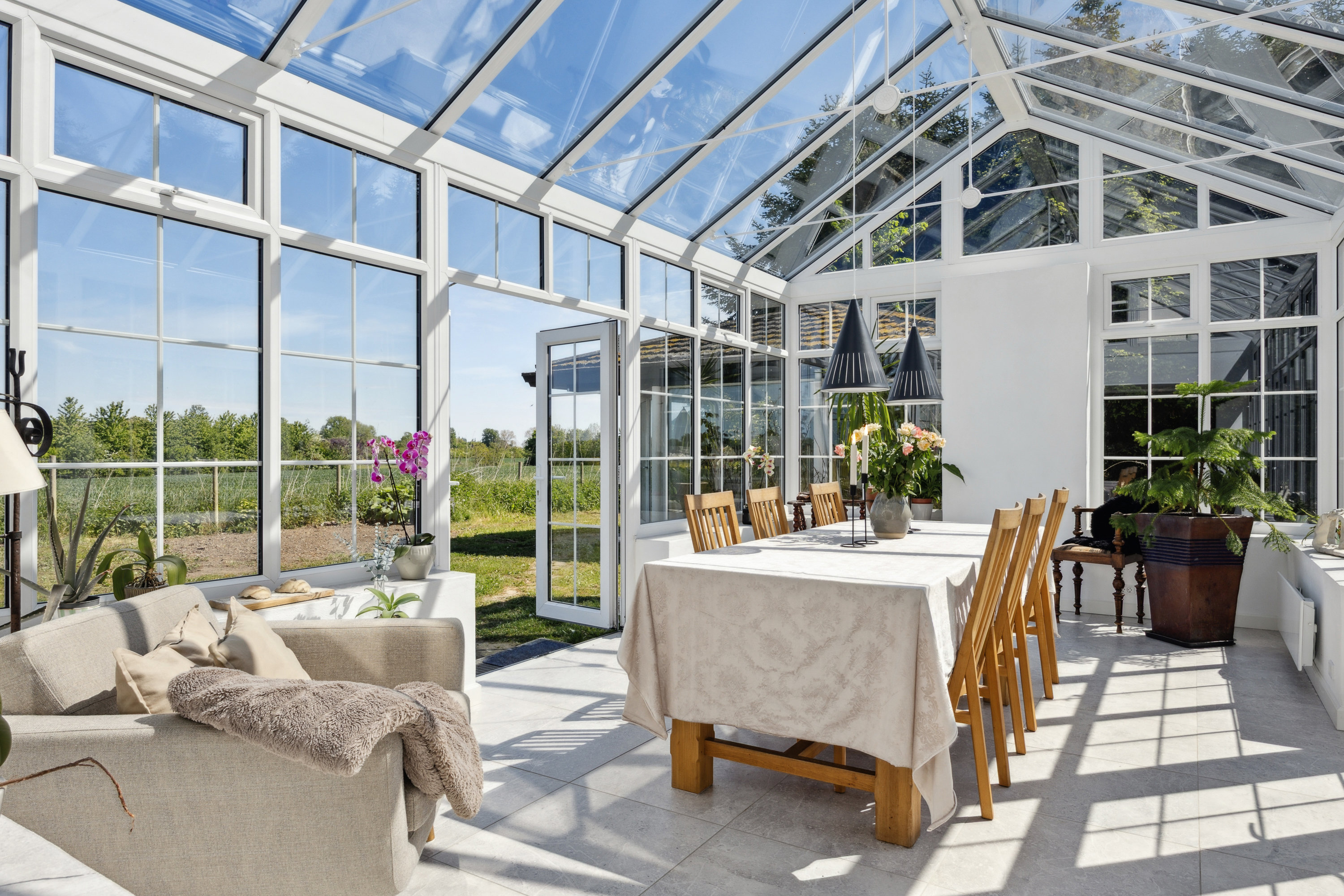 Fremhævet udestue billede i fuldskærmstilstand. Billede af Kobækvej 9, St Ladager, 4623 Lille Skensved