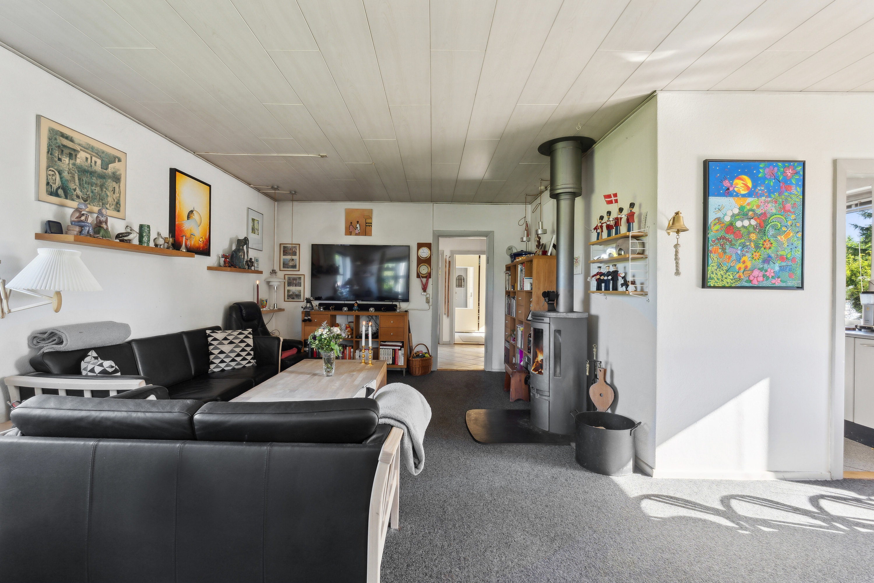 Fremhævet stue billede i fuldskærmstilstand. Billede af Kostenborgvej 23, 2650 Hvidovre