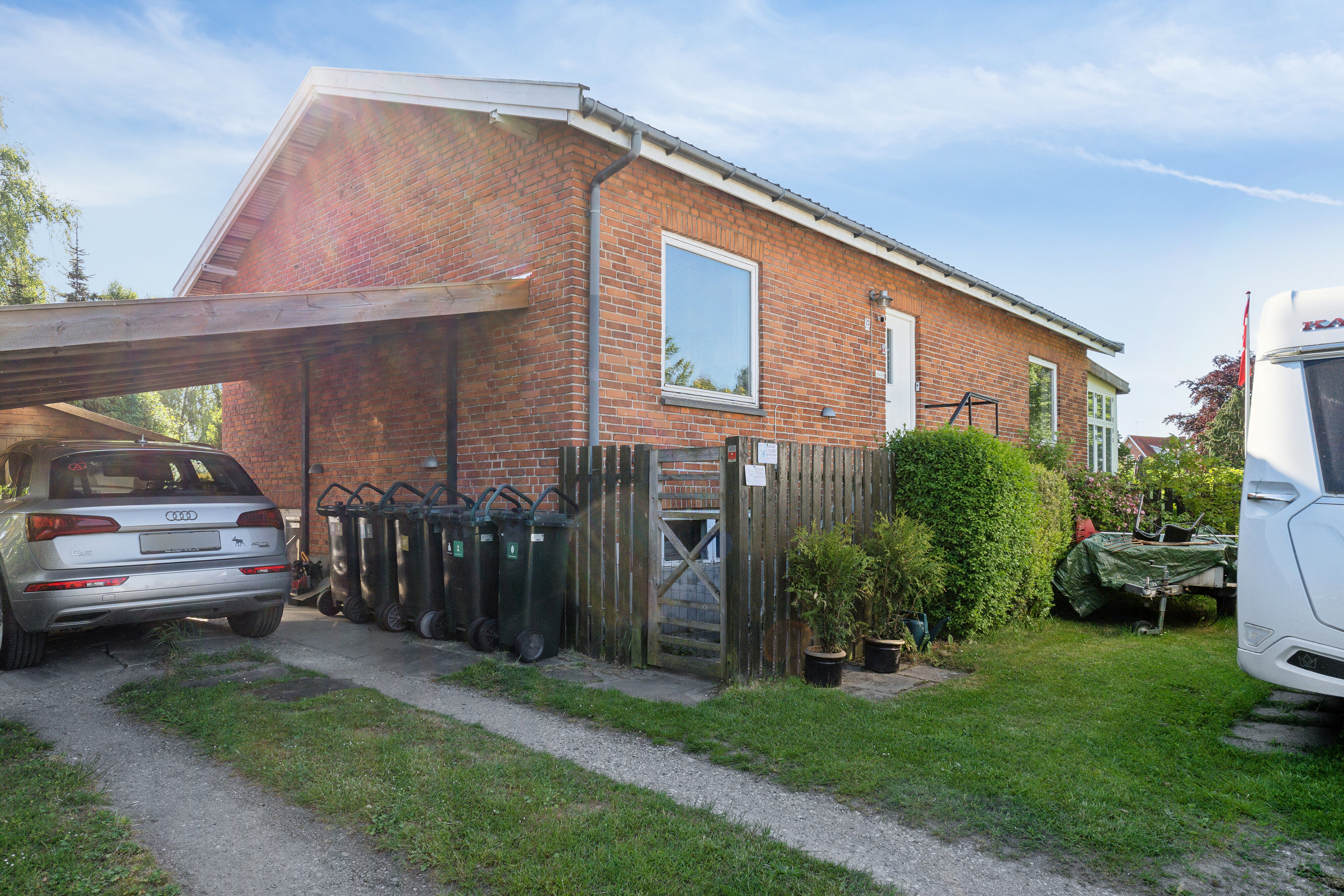 Fremhævet set fra haven billede i fuldskærmstilstand. Billede af Kostenborgvej 23, 2650 Hvidovre