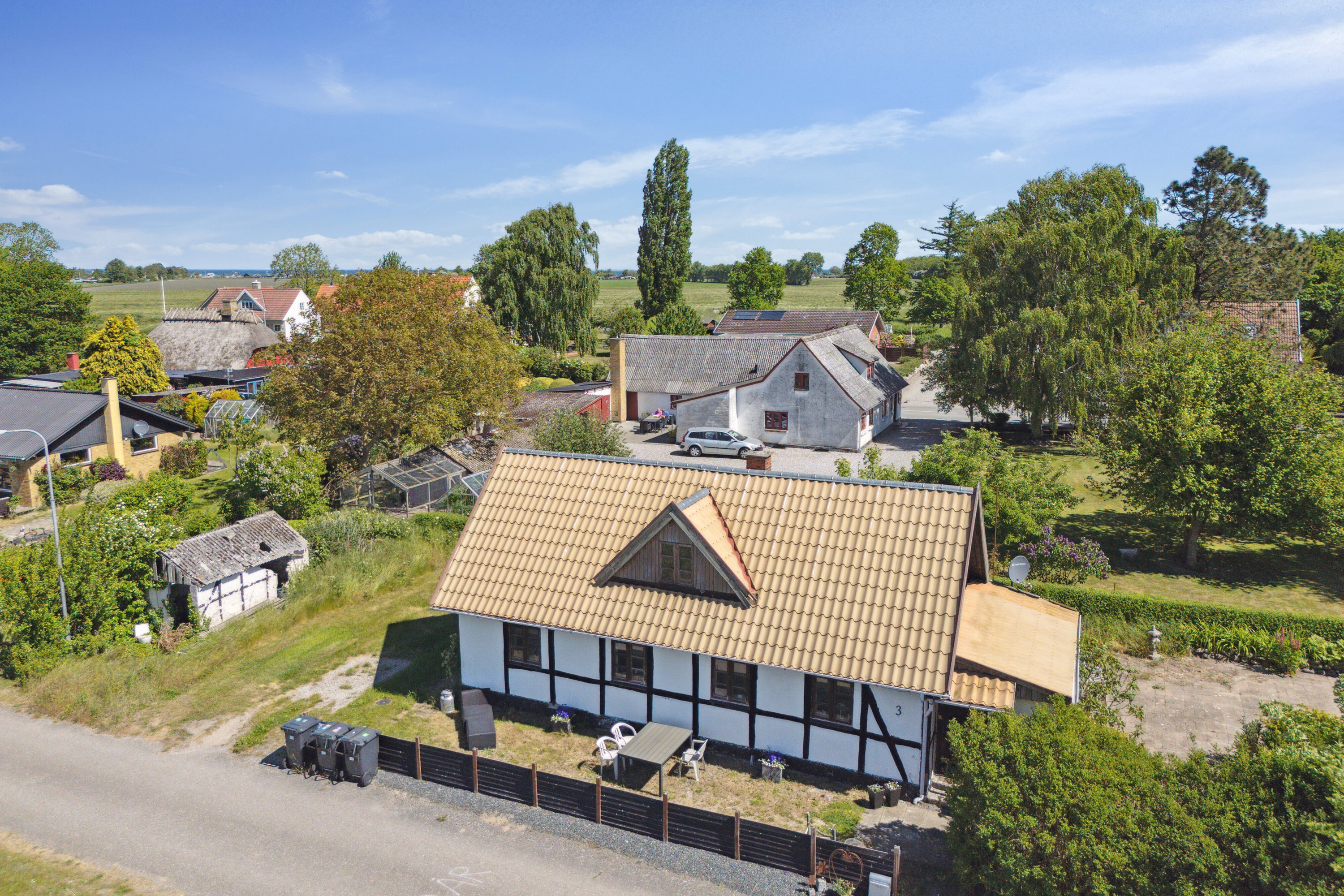 Fremhævet set fra vejen billede i fuldskærmstilstand. Billede af Grønnegade 3, Tørresø, 5450 Otterup