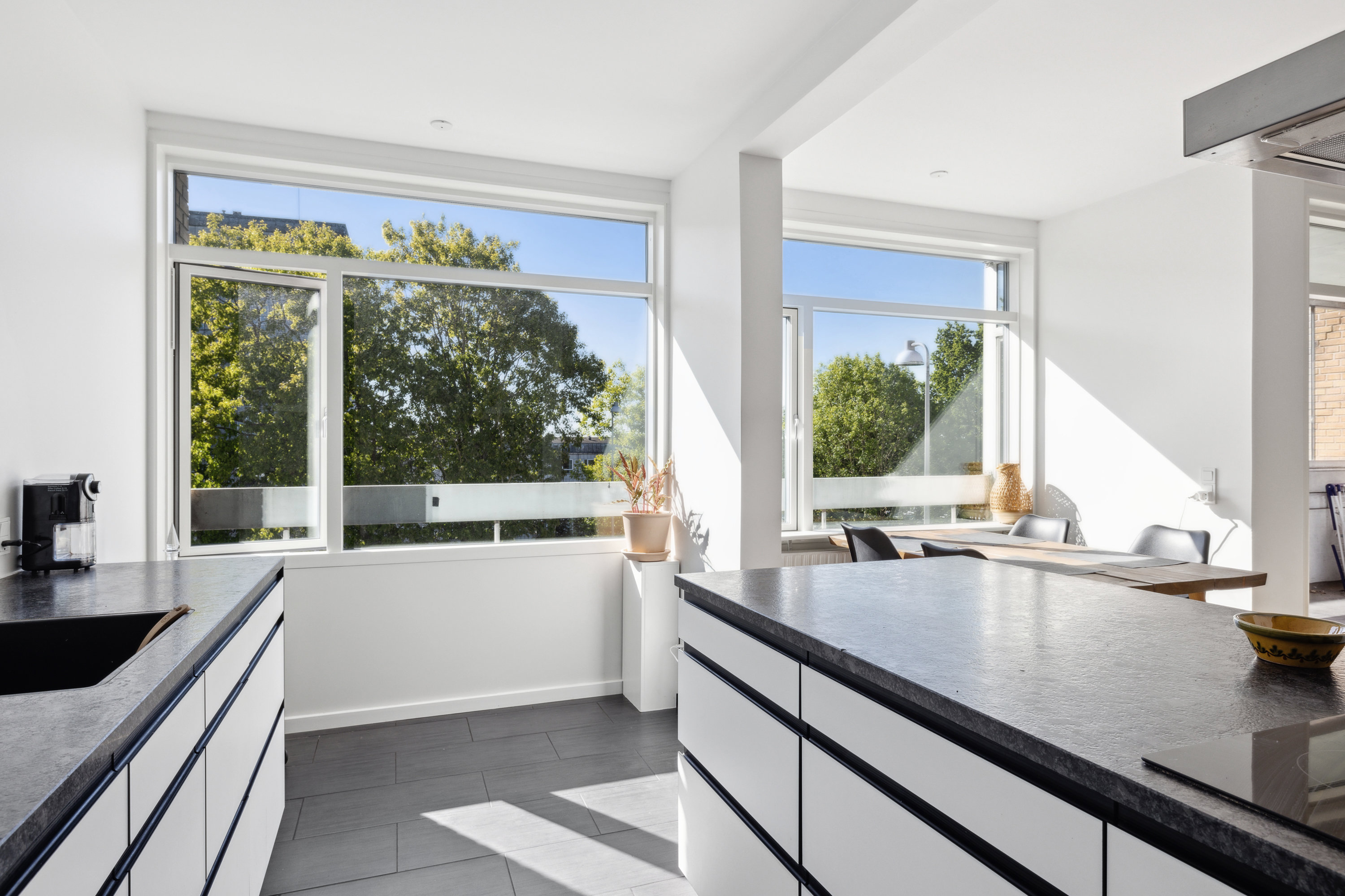 Miniaturebillede 2: køkken. Billede af Ll. Sct. Mikkels Gade 7, 2. th., 8800 Viborg