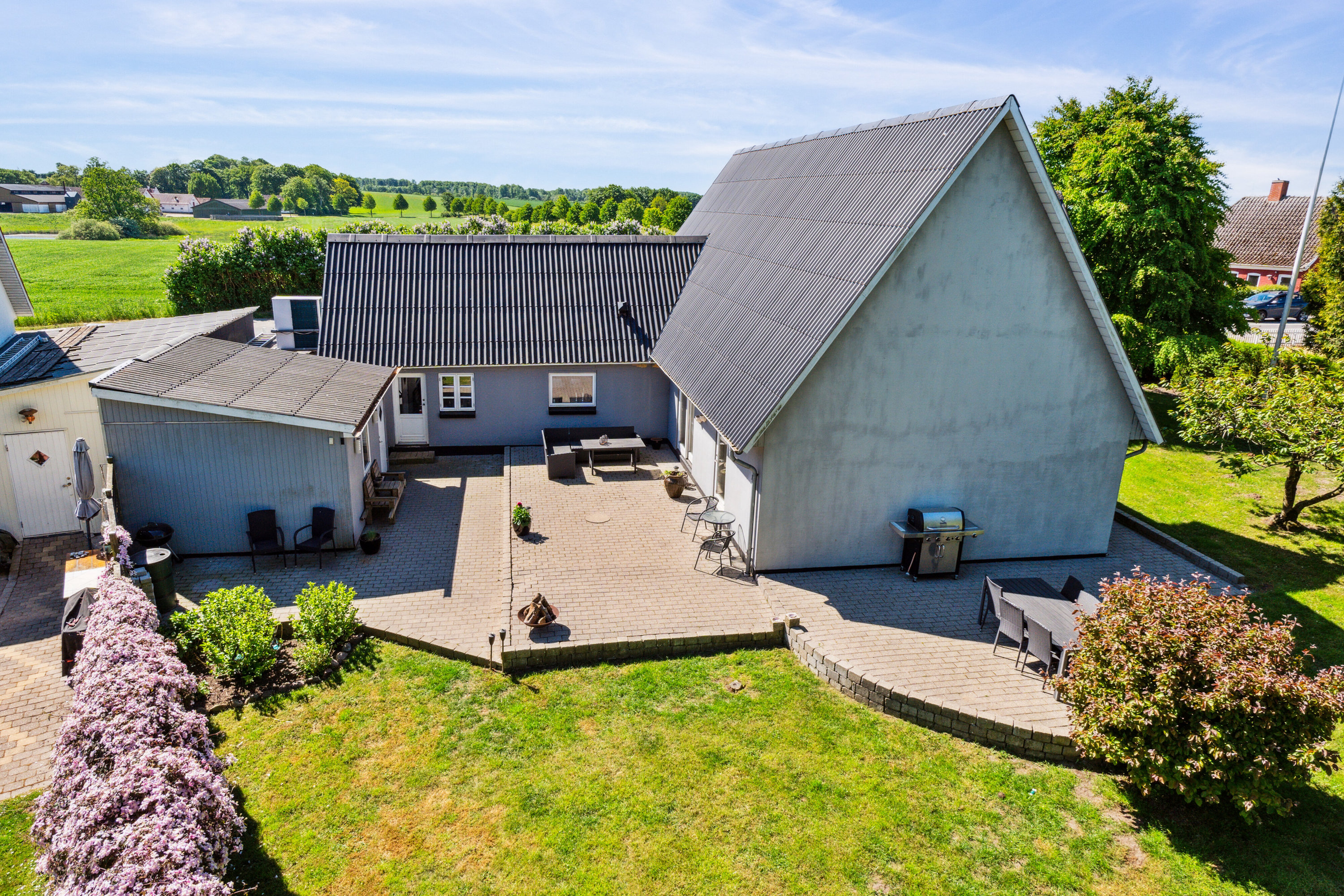 Miniaturebillede 1: set fra haven. Billede af Assensvej 133, Nybølle, 5750 Ringe