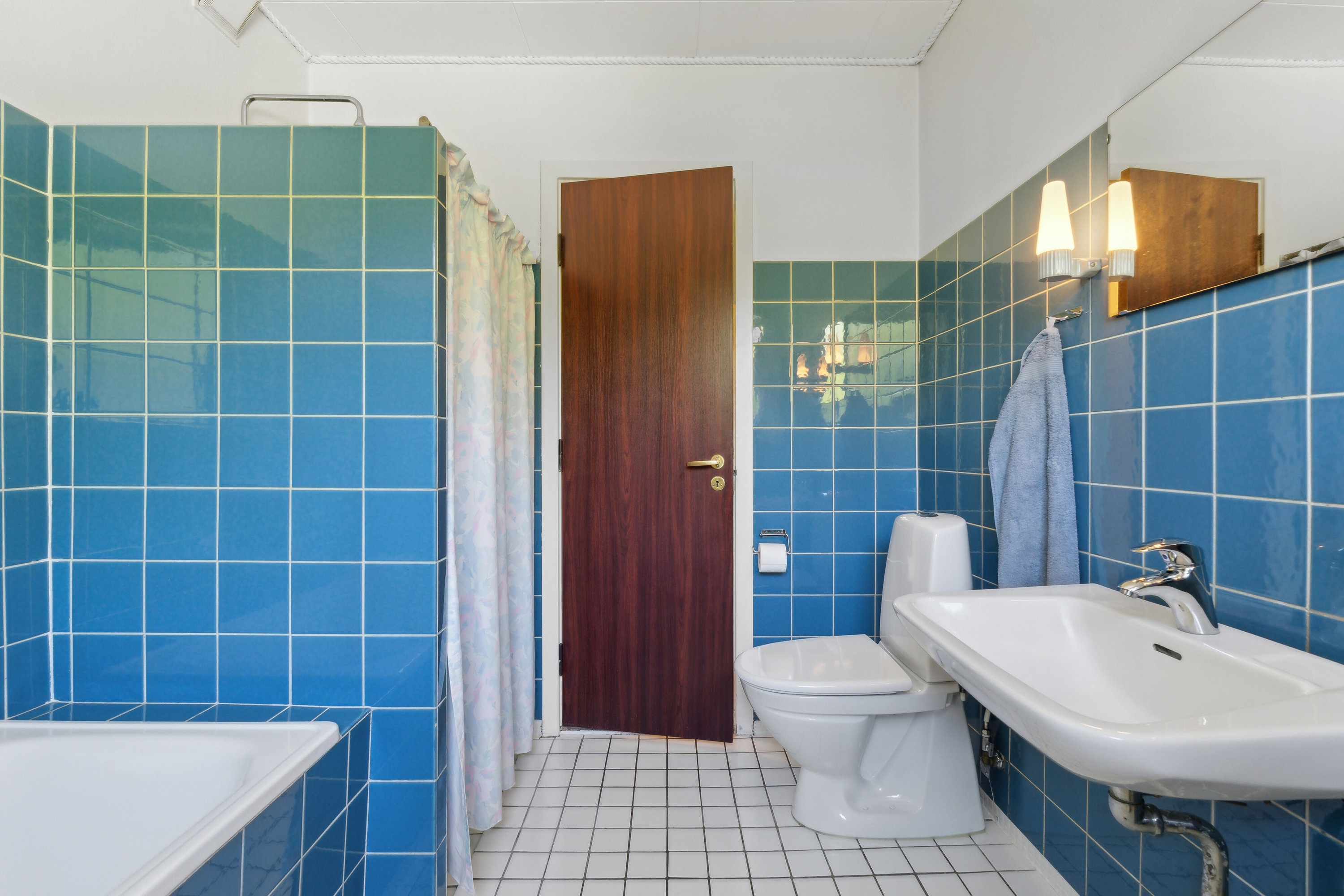 Fremhævet badeværelse billede i fuldskærmstilstand. Billede af Hesselhavevej 22, 5856 Ryslinge