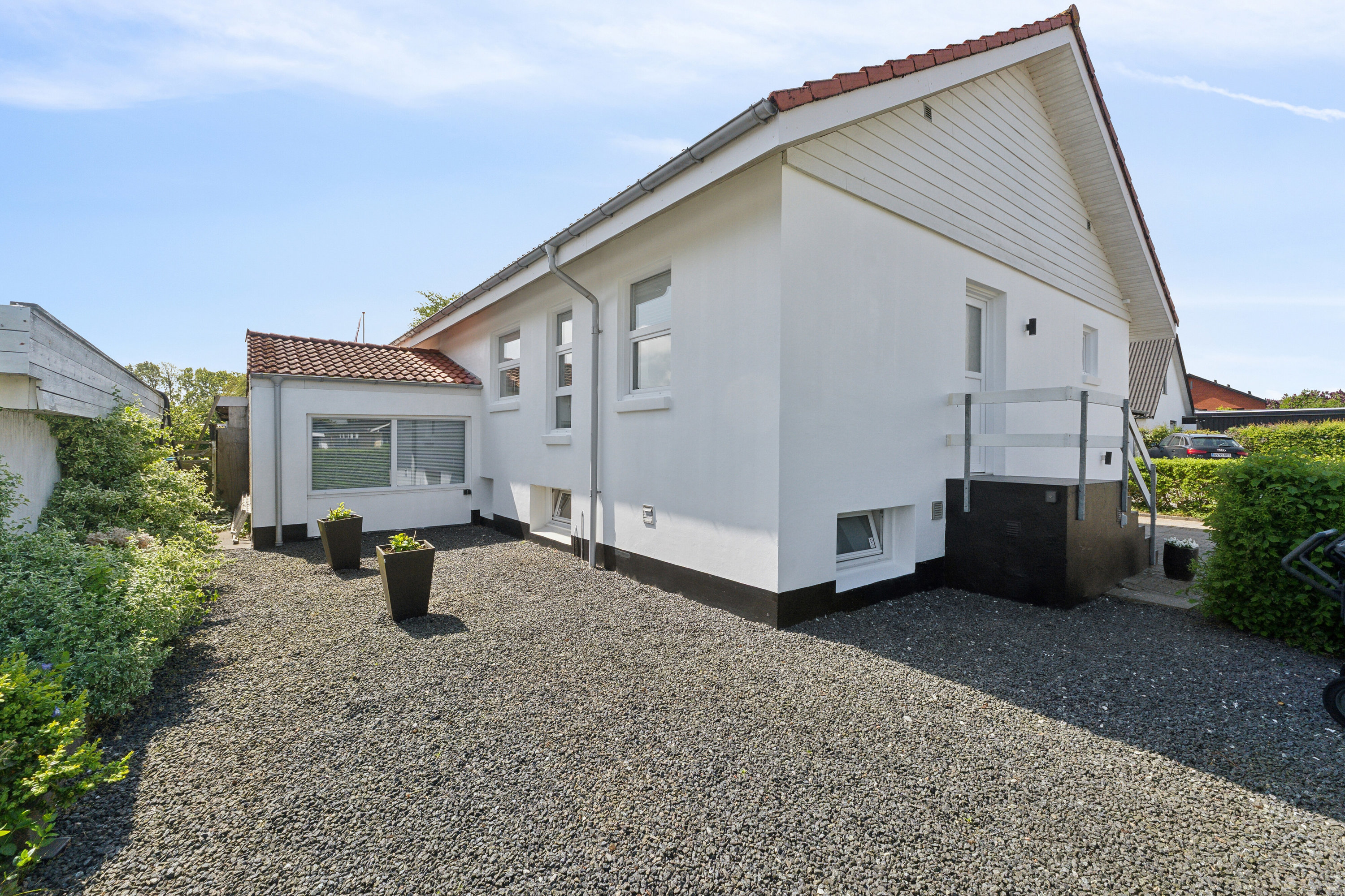 Fremhævet set fra vejen billede i fuldskærmstilstand. Billede af Østre Alle 70, 9800 Hjørring