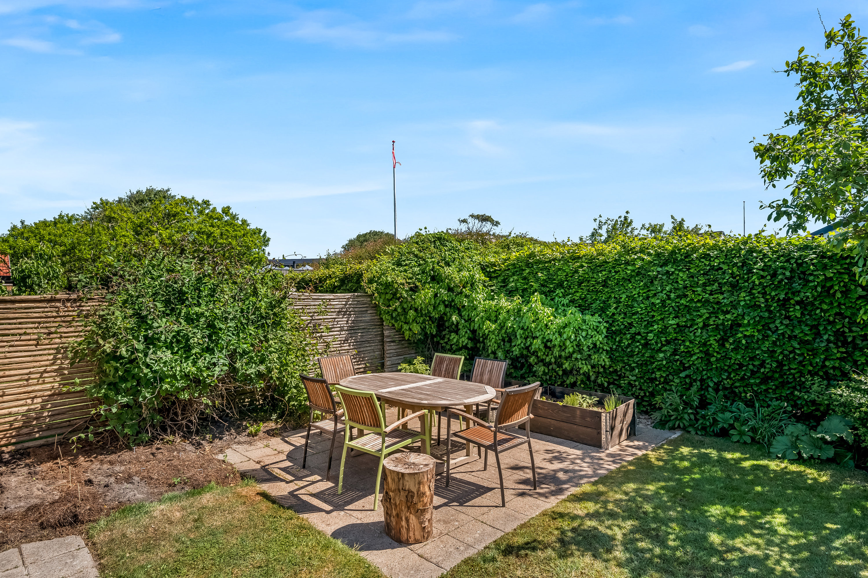 Fremhævet have billede i fuldskærmstilstand. Billede af Kastanjevej 7, 6950 Ringkøbing