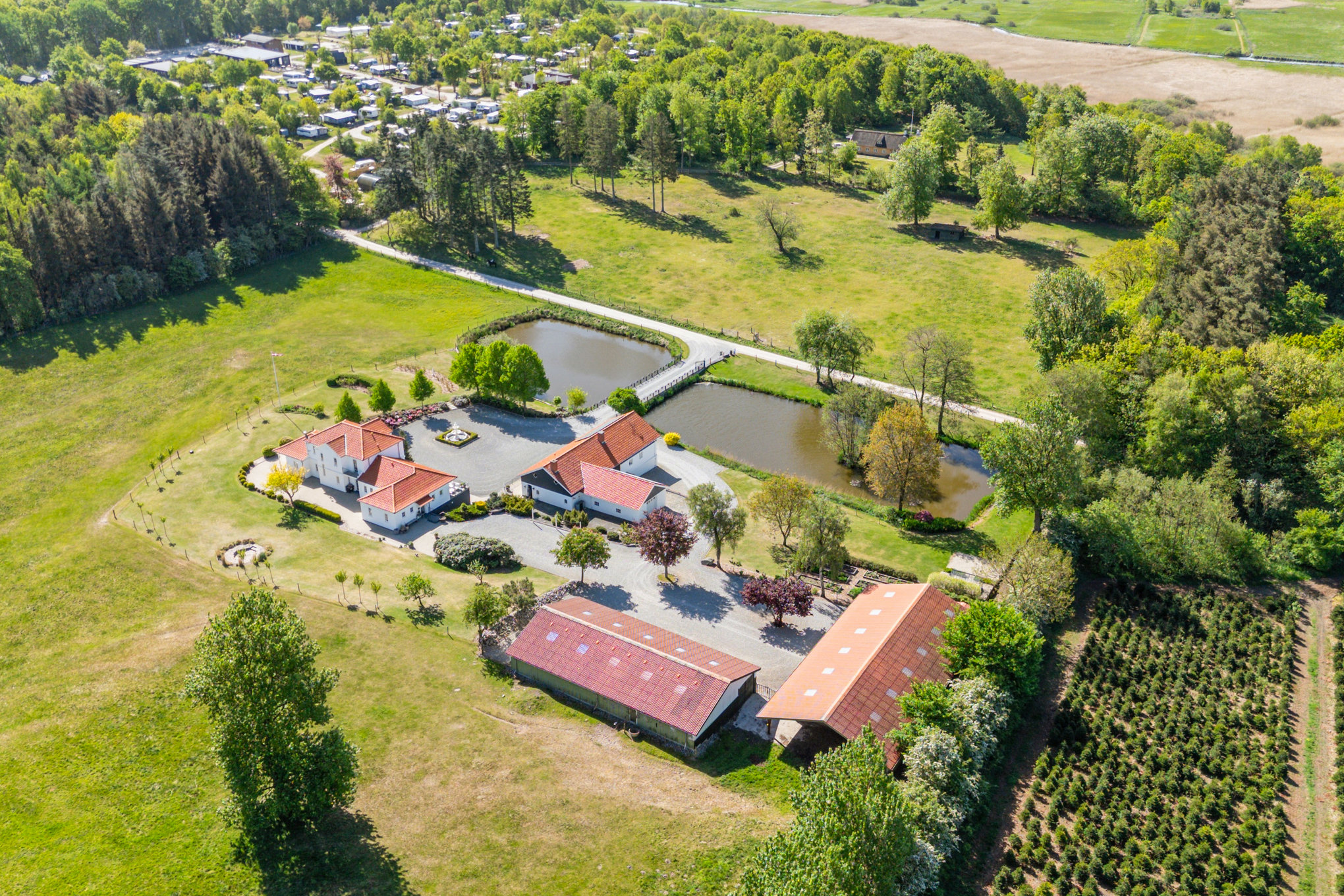 Fremhævet luftfoto billede i fuldskærmstilstand. Billede af Hedevej 12, Fladbro, 8920 Randers NV