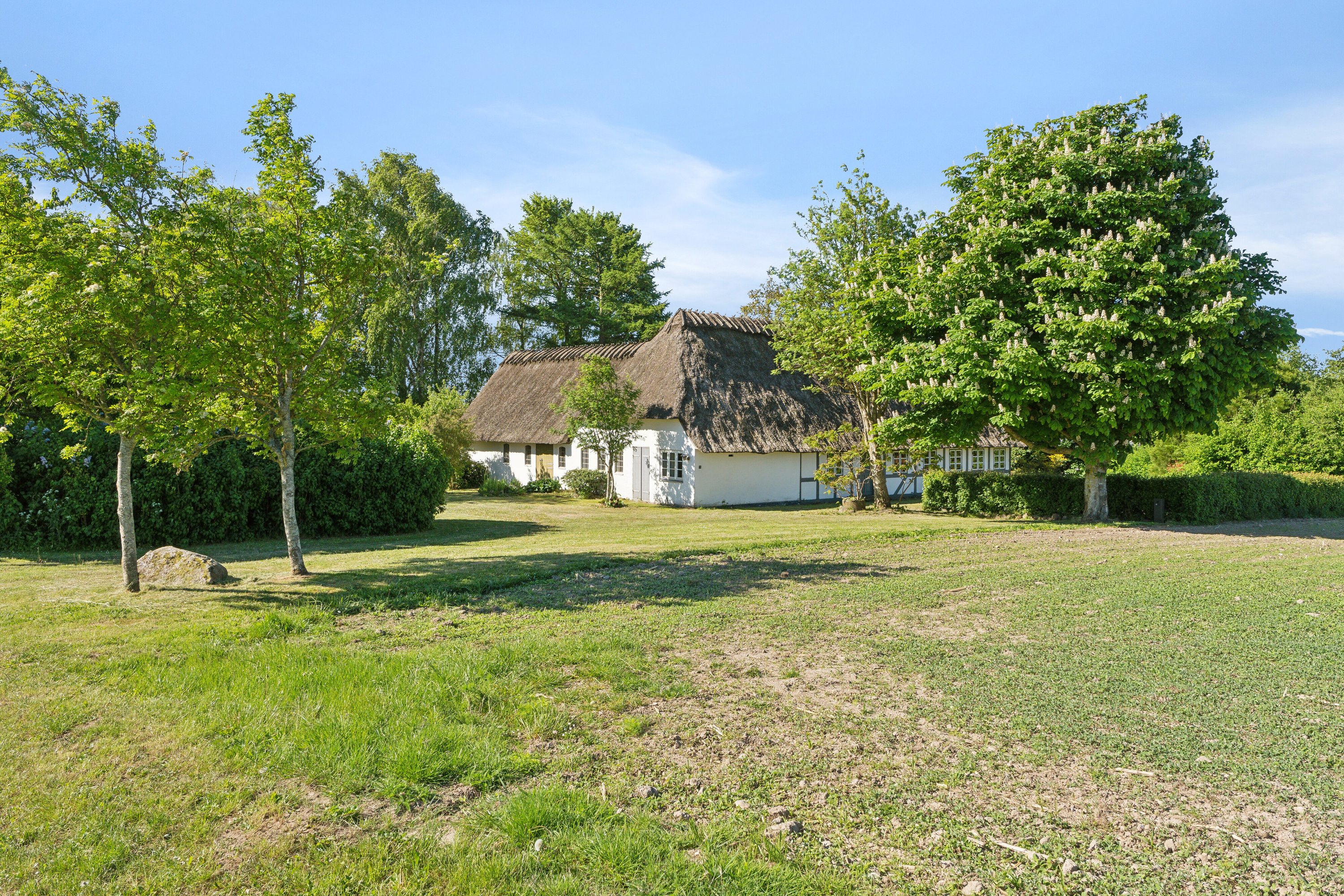 Fremhævet set fra haven billede i fuldskærmstilstand. Billede af Hundstrupvej 79, 5762 Vester Skerninge