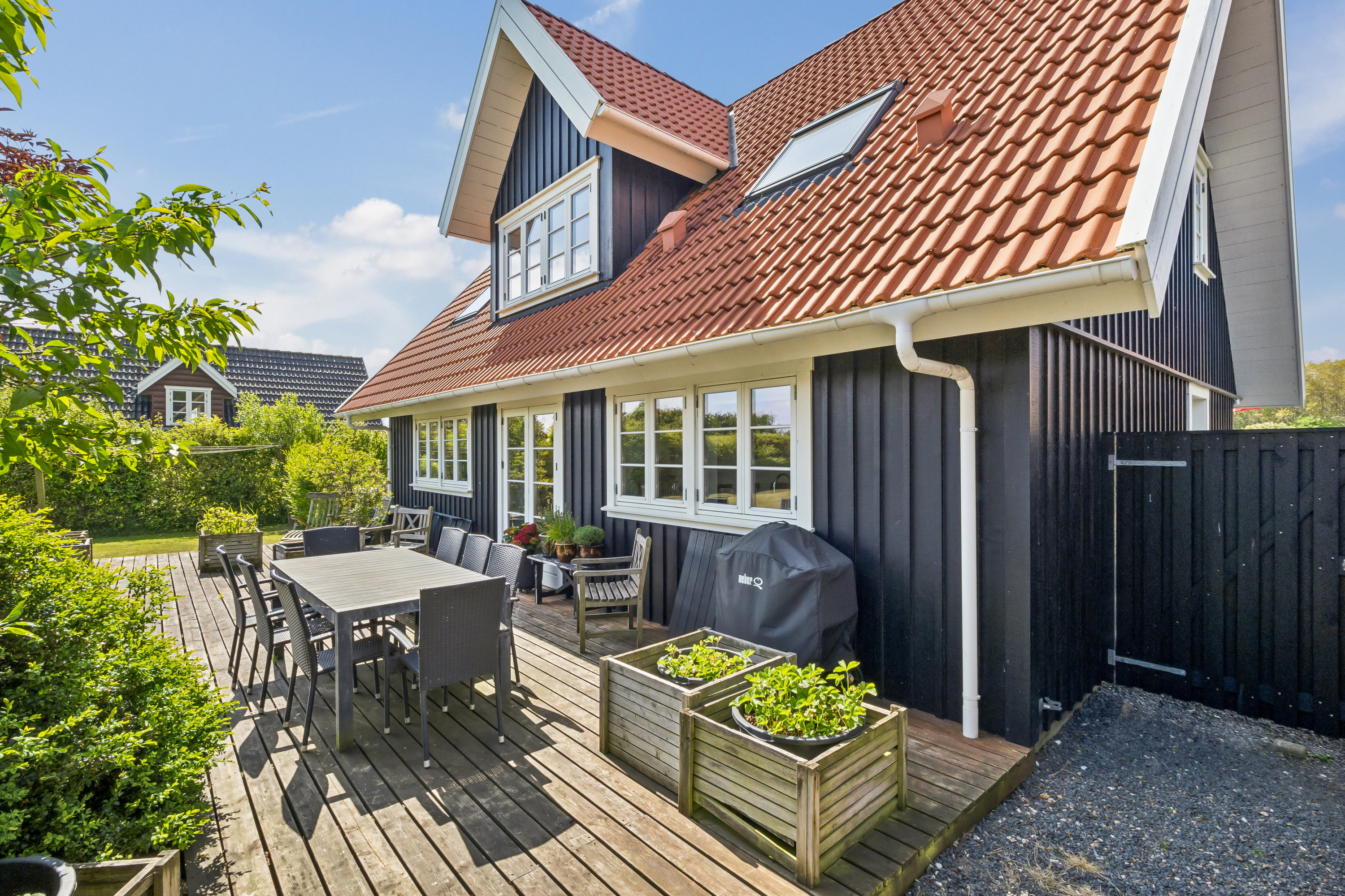 Fremhævet terrasse billede i fuldskærmstilstand. Billede af Gyldendal 3, Gyldendal, 7860 Spøttrup