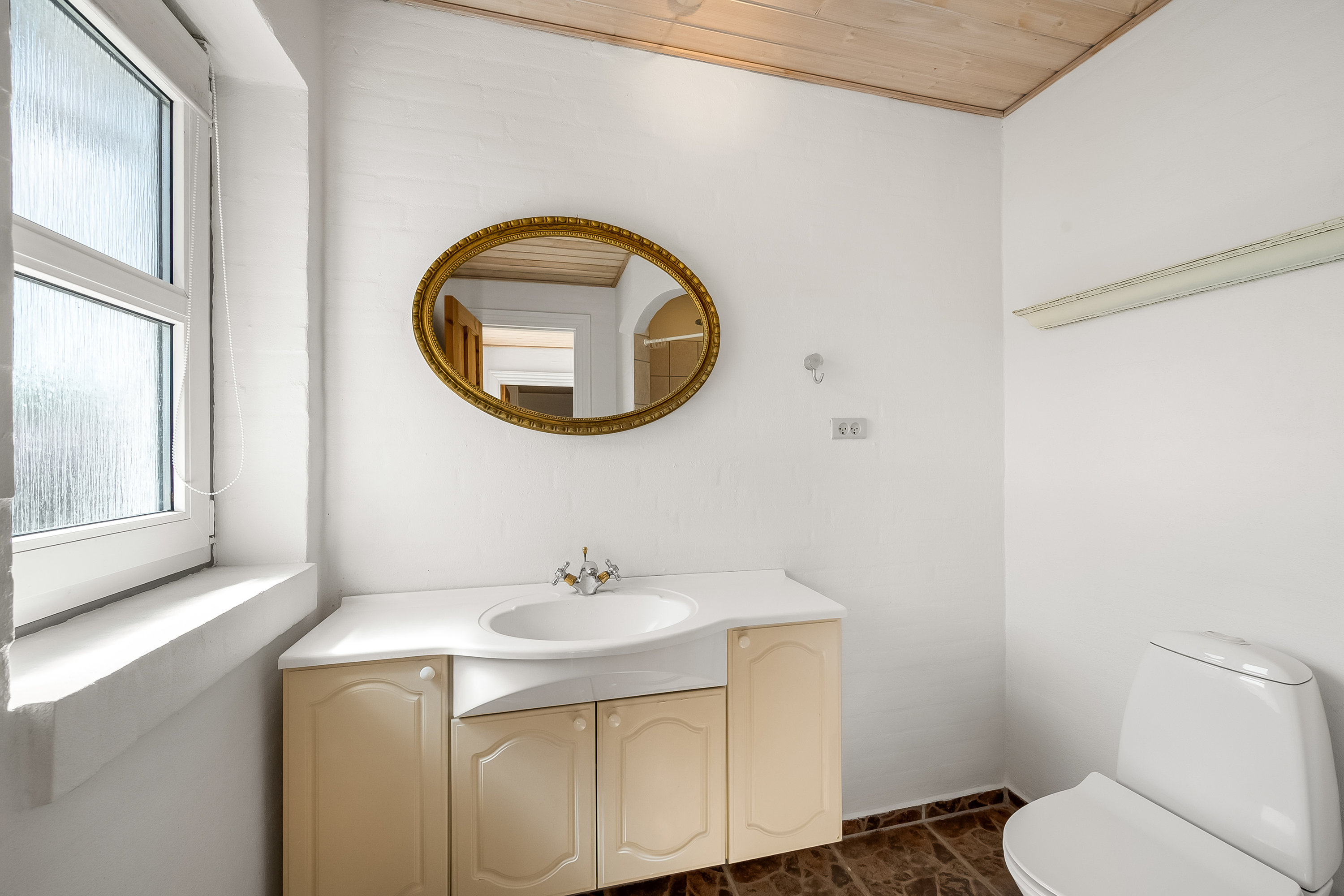 Fremhævet badeværelse billede i fuldskærmstilstand. Billede af Grønnegade 7, 6880 Tarm