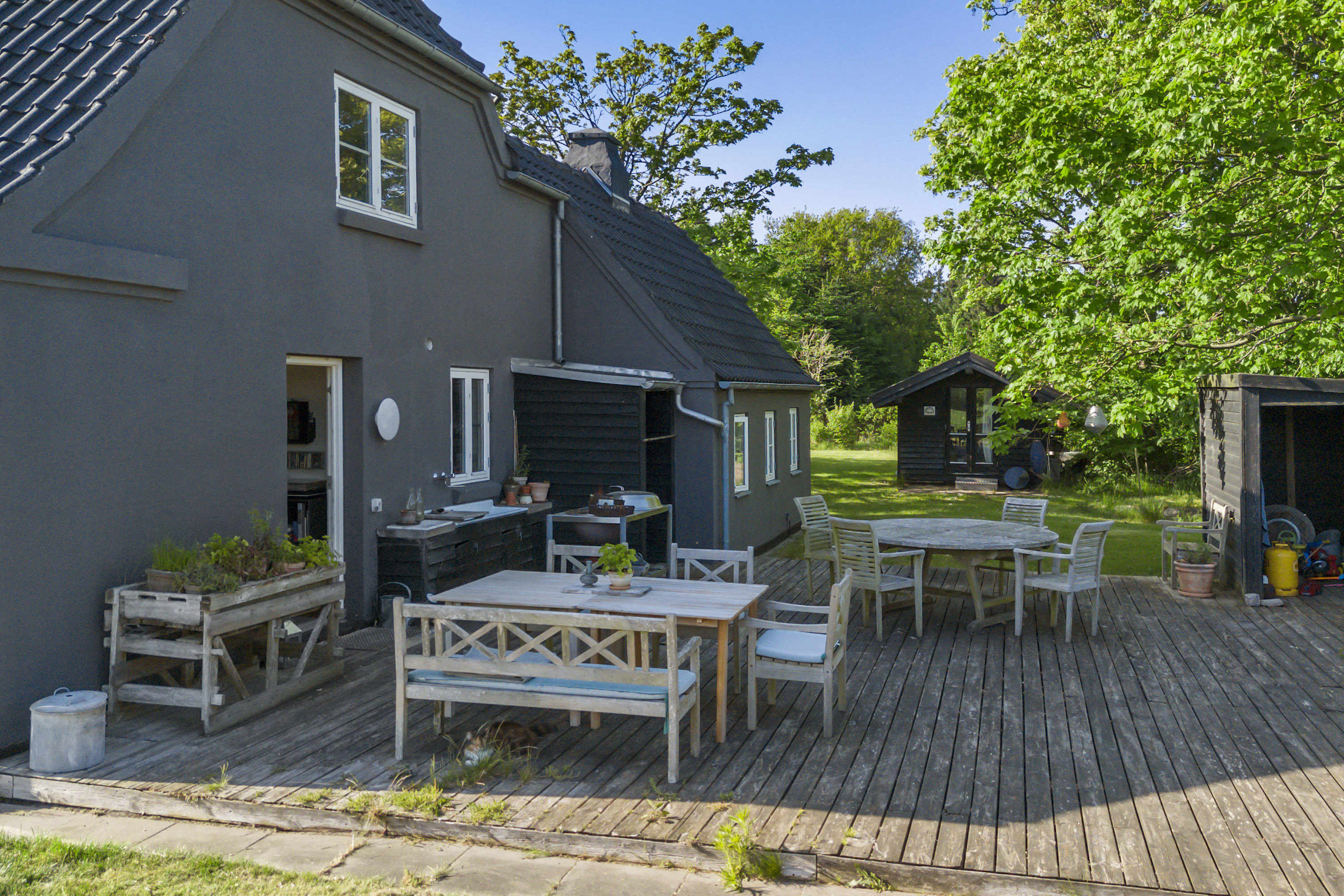 Fremhævet terrasse billede i fuldskærmstilstand. Billede af Elkærvej 6, Tversted, 9881 Bindslev