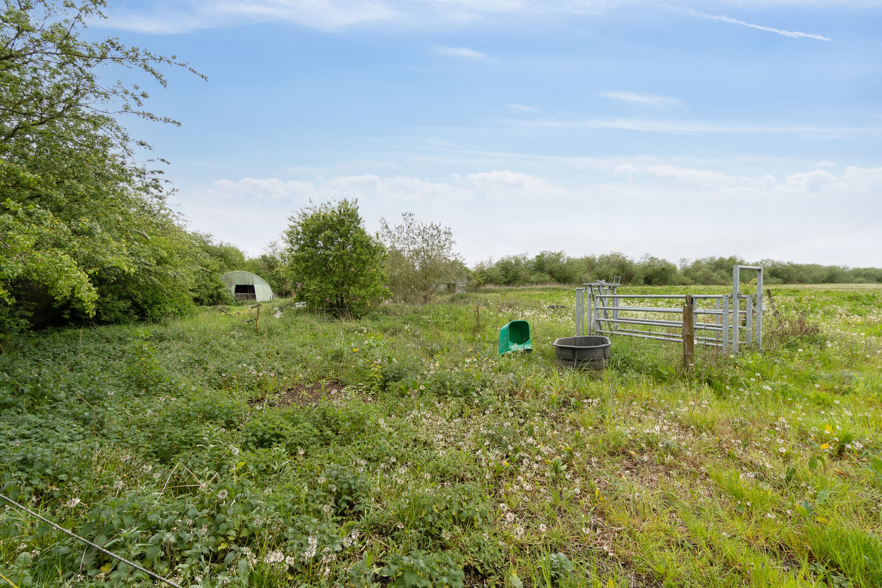 Fremhævet udendørs billede i fuldskærmstilstand. Billede af Kirkebakken 12, Sdr Vinge, 8860 Ulstrup