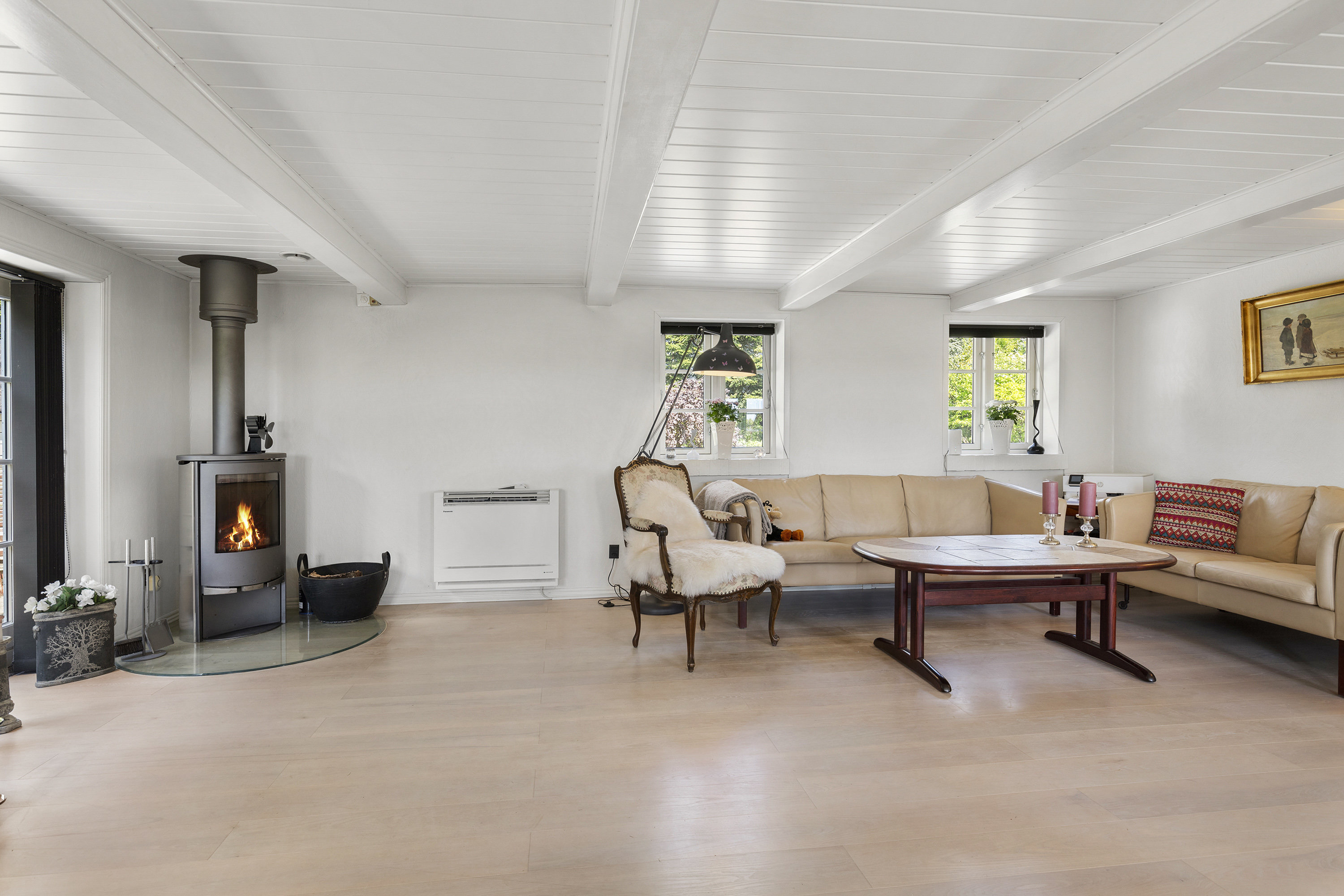 Fremhævet stue billede i fuldskærmstilstand. Billede af Harkenvej 285, Rakkeby, 9800 Hjørring