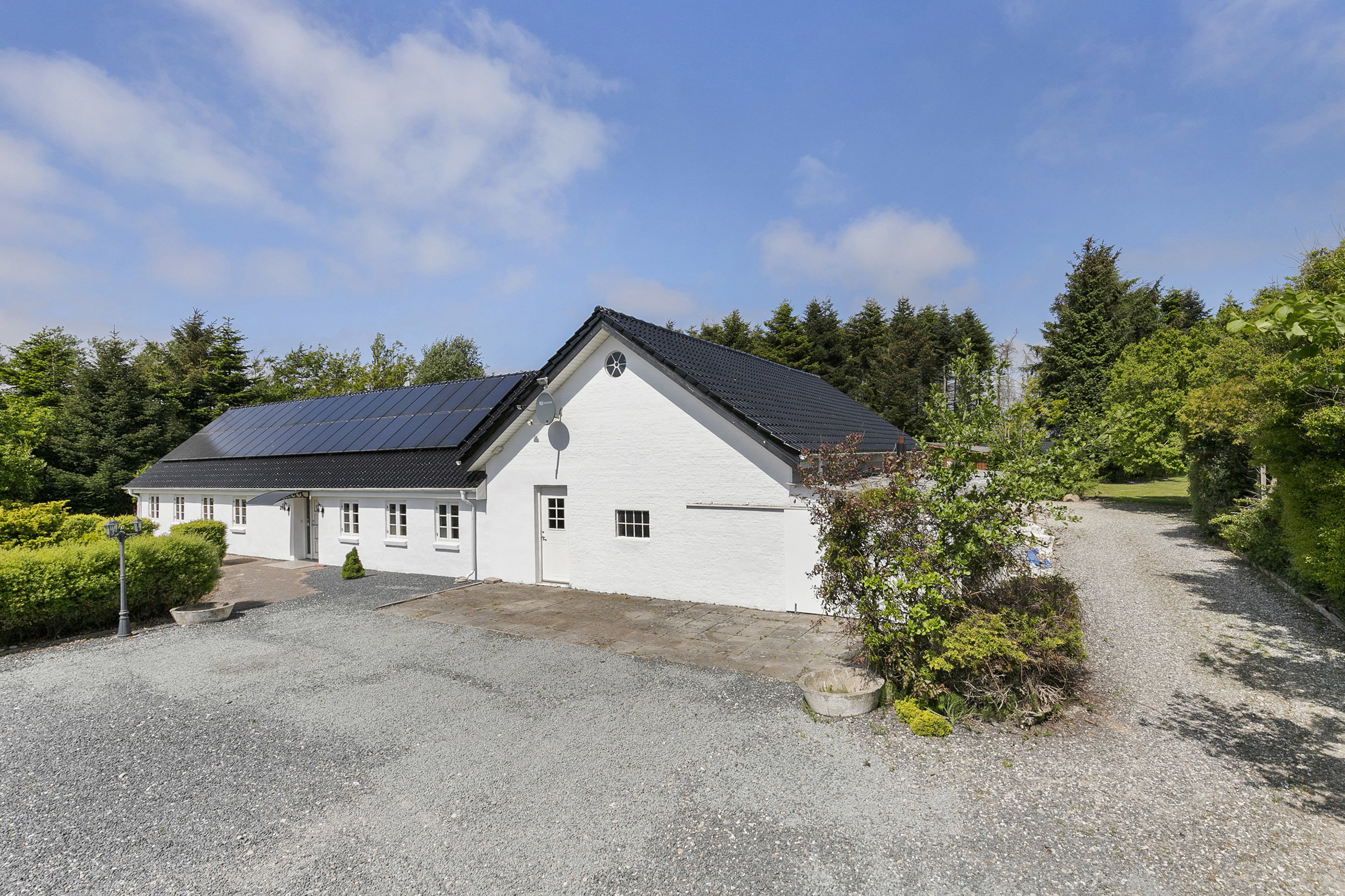 Fremhævet facade billede i fuldskærmstilstand. Billede af Harkenvej 285, Rakkeby, 9800 Hjørring