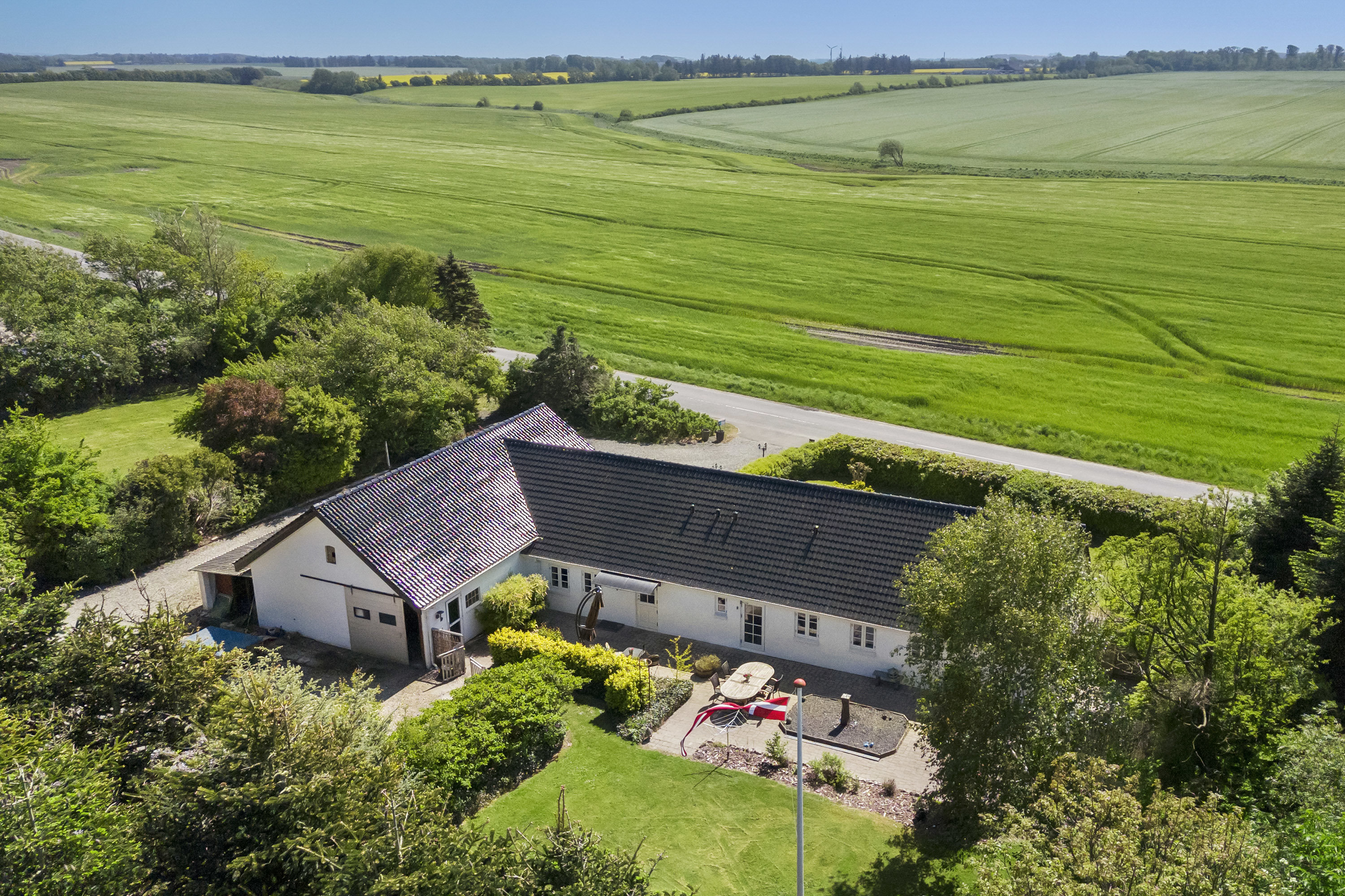 Fremhævet luftfoto billede i fuldskærmstilstand. Billede af Harkenvej 285, Rakkeby, 9800 Hjørring