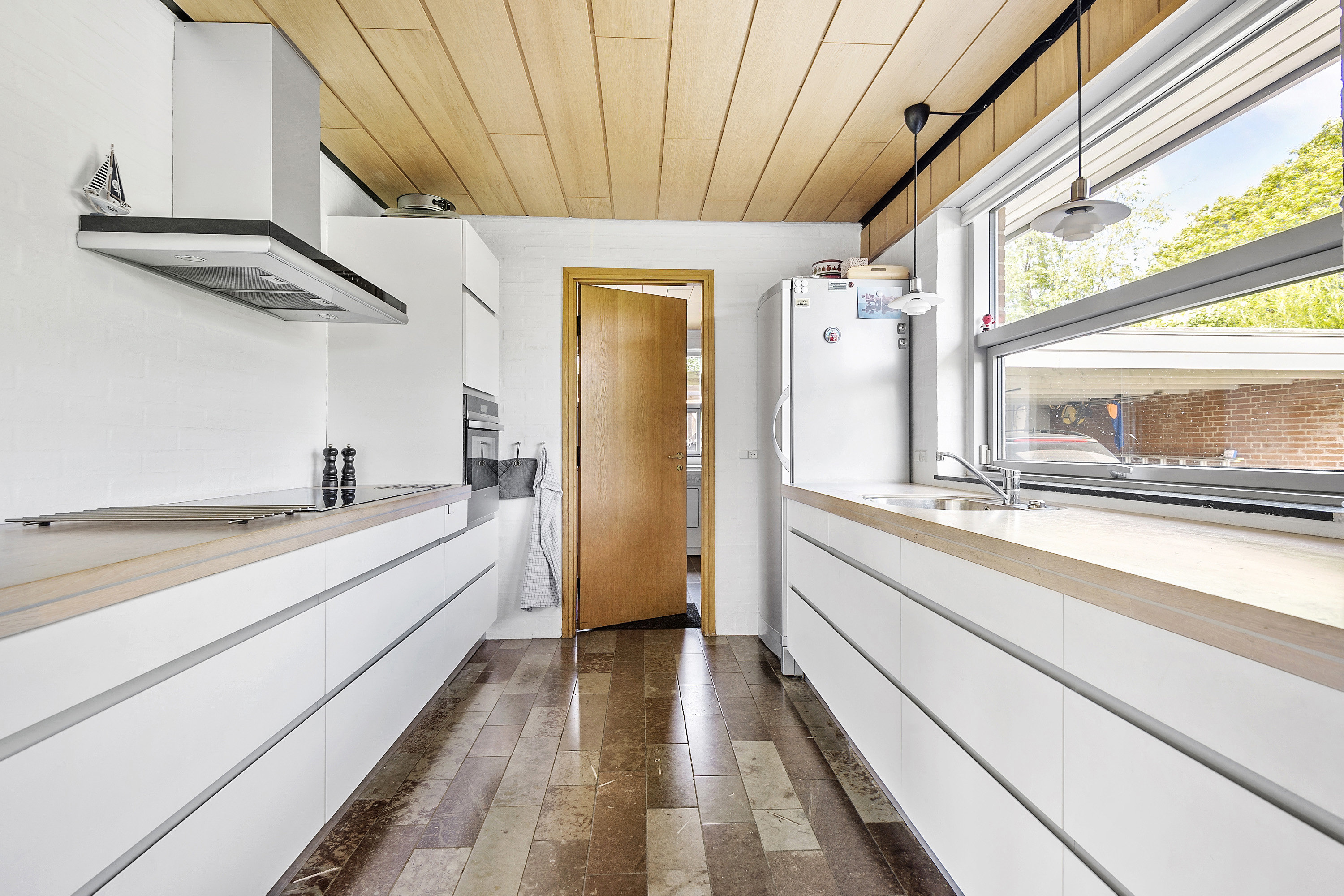 Fremhævet køkken billede i fuldskærmstilstand. Billede af Tremhøjevej 27, 6731 Tjæreborg