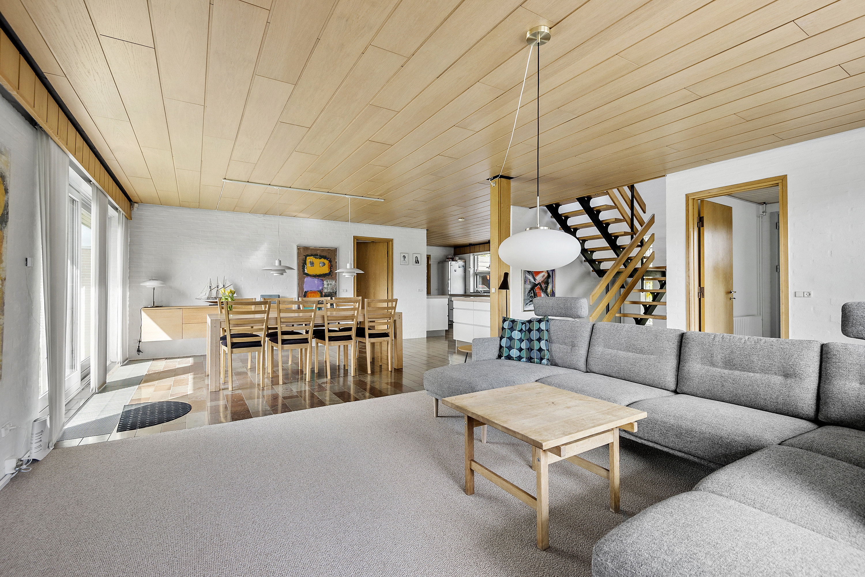 Fremhævet stue billede i fuldskærmstilstand. Billede af Tremhøjevej 27, 6731 Tjæreborg