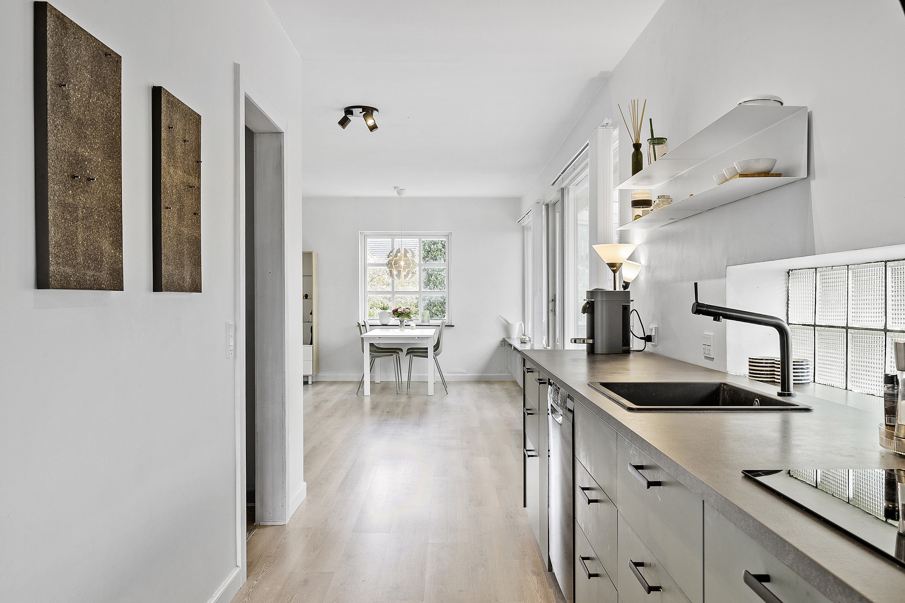 Miniaturebillede 2: . Billede af Tværvej 12, 5492 Vissenbjerg