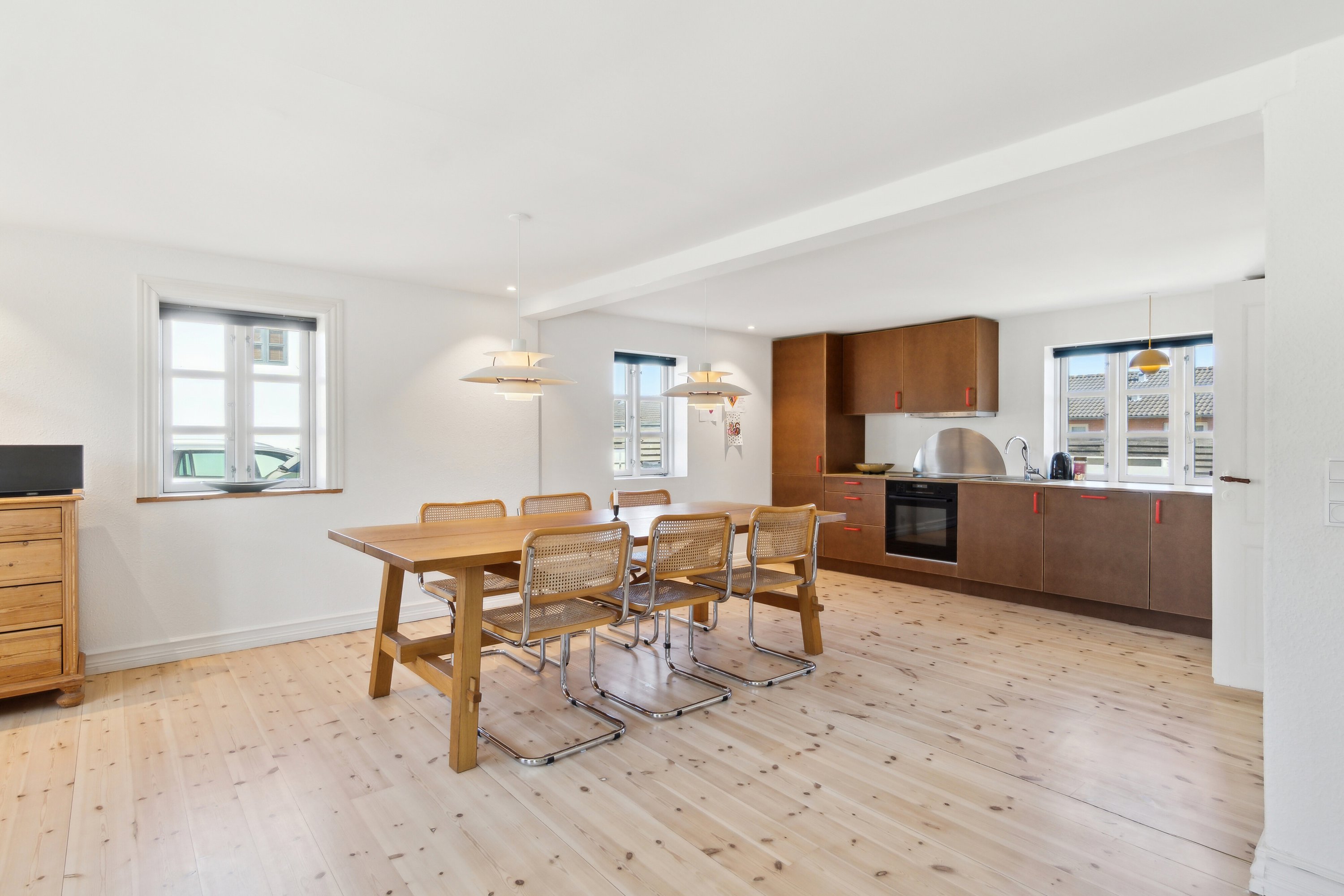 Fremhævet spiseplads billede i fuldskærmstilstand. Billede af Ørhagevej 30, Klitmøller, 7700 Thisted