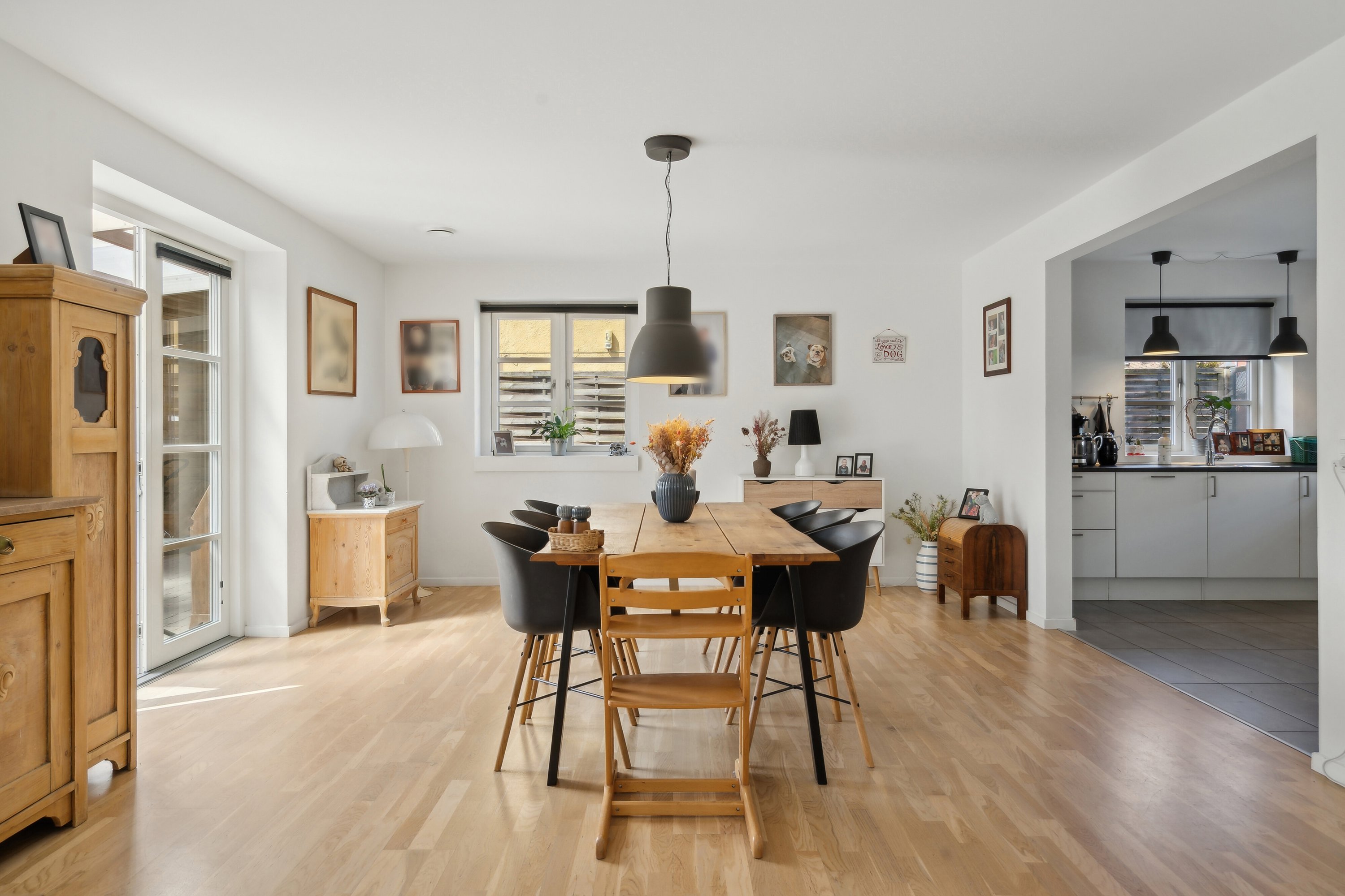 Fremhævet spisestue billede i fuldskærmstilstand. Billede af Bredgade 12, 4653 Karise