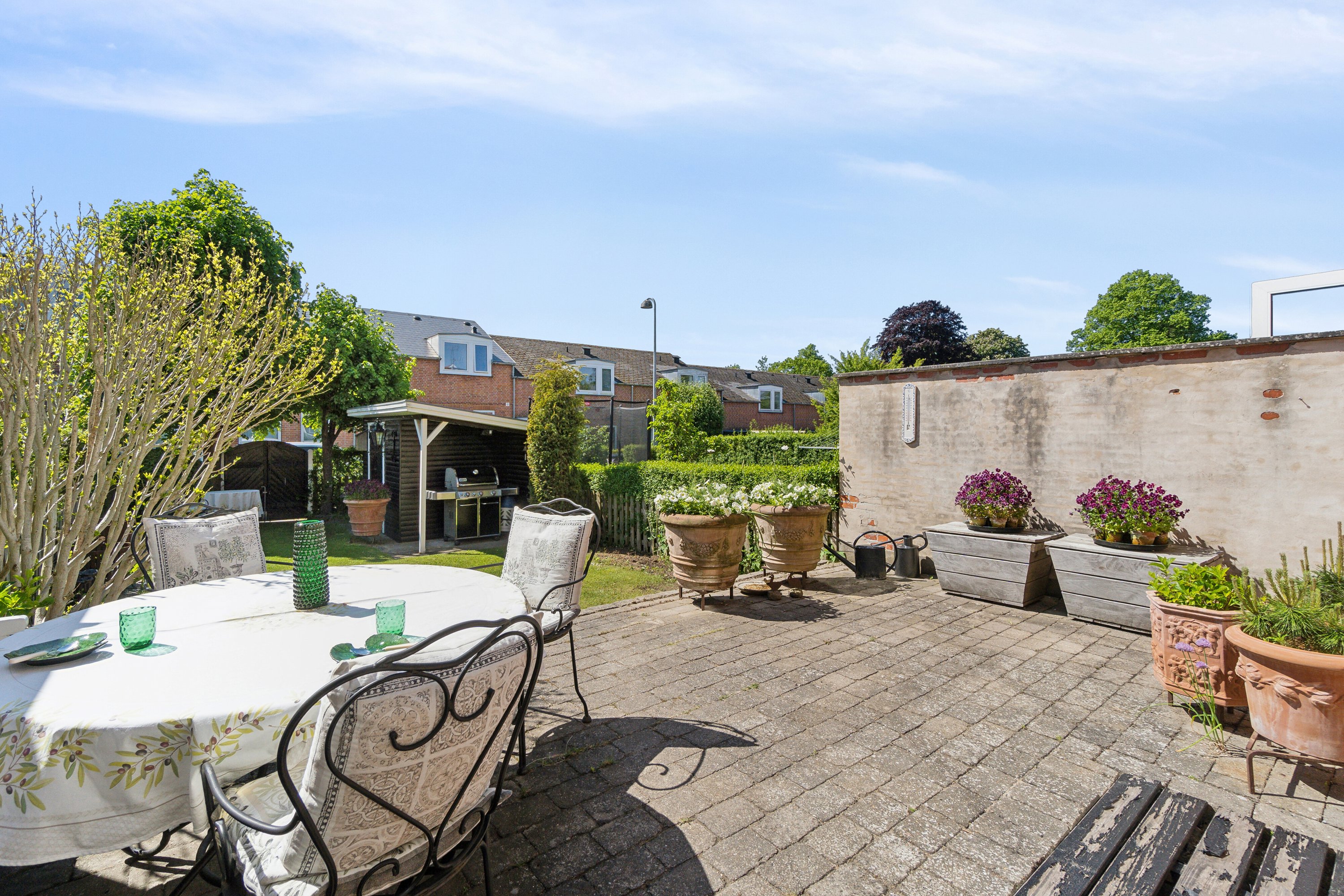 Fremhævet terrasse billede i fuldskærmstilstand. Billede af Elletoften 8, 2800 Kongens Lyngby