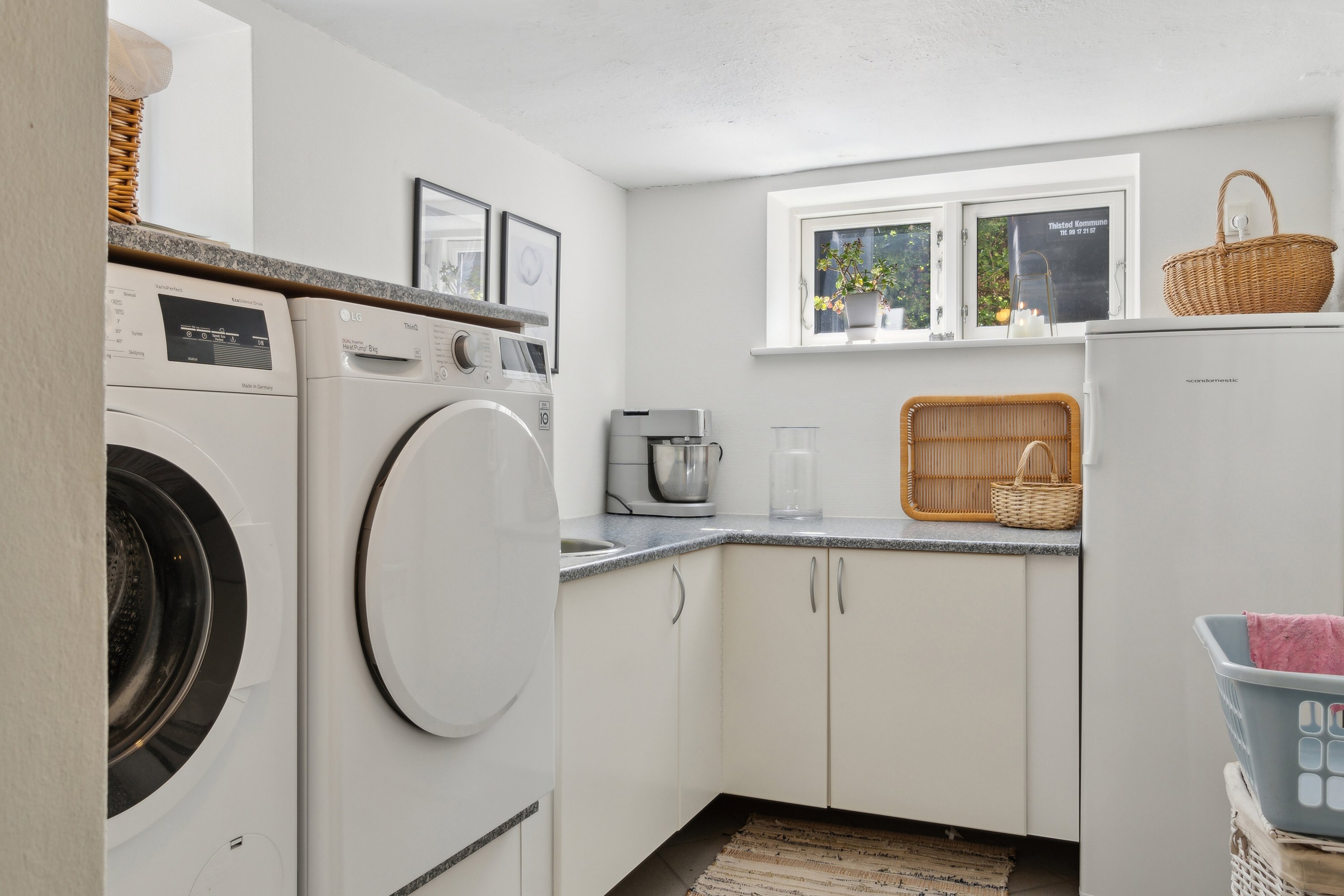 Fremhævet køkken billede i fuldskærmstilstand. Billede af Byvangen 3, 7700 Thisted