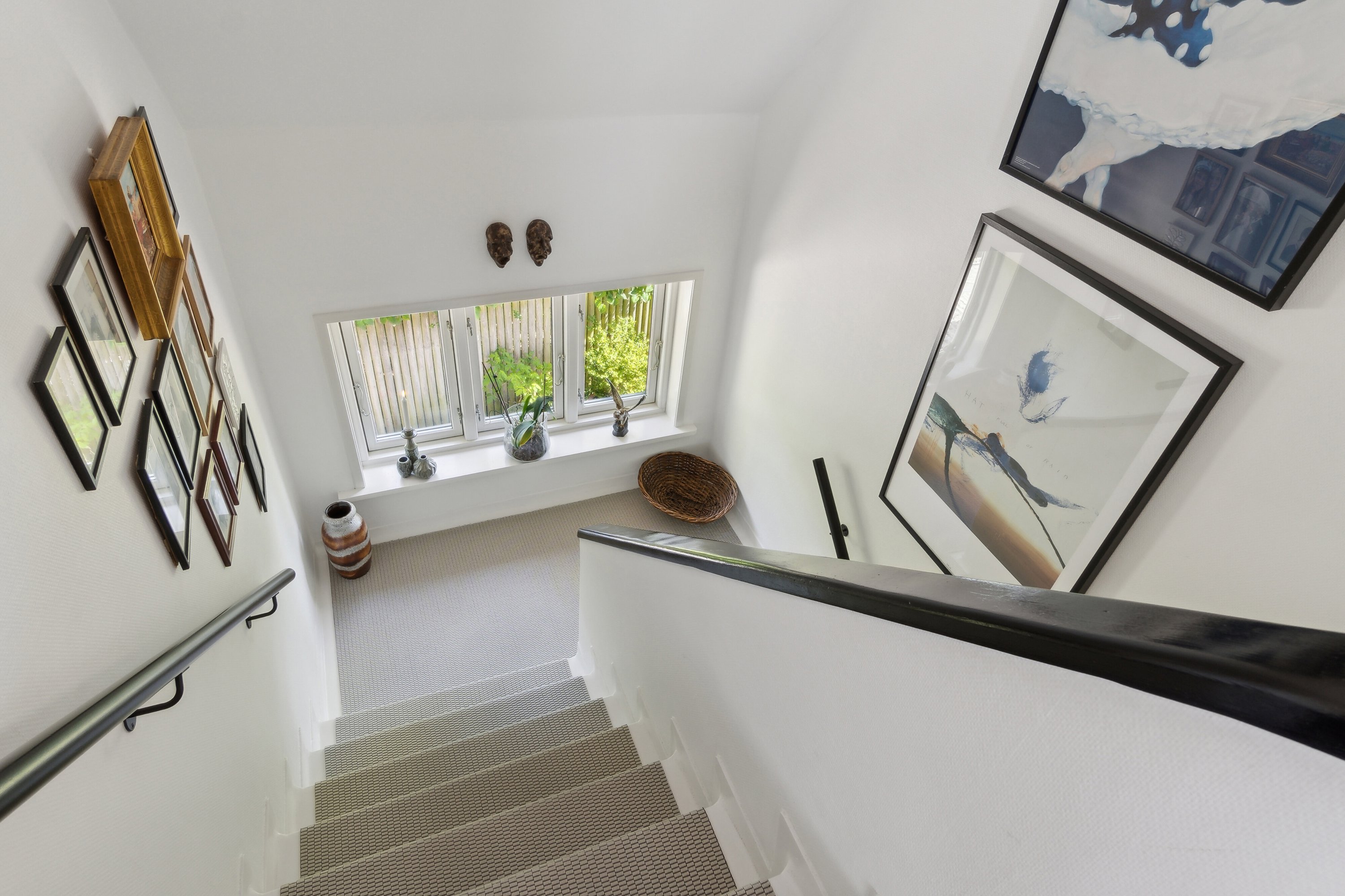 Fremhævet gang billede i fuldskærmstilstand. Billede af Byvangen 3, 7700 Thisted