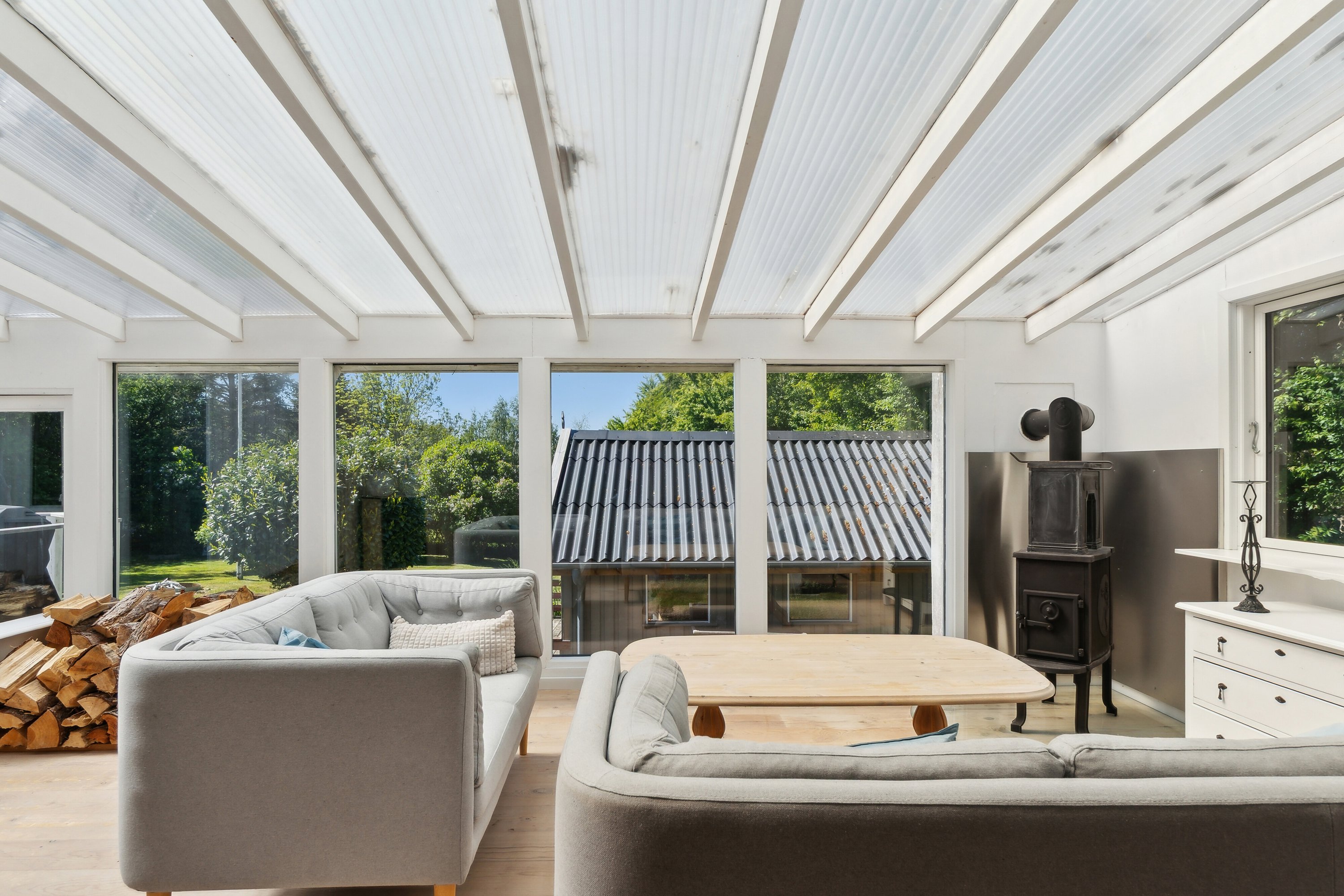 Fremhævet udestue billede i fuldskærmstilstand. Billede af Skadevænget 79, Vellerup, 4050 Skibby