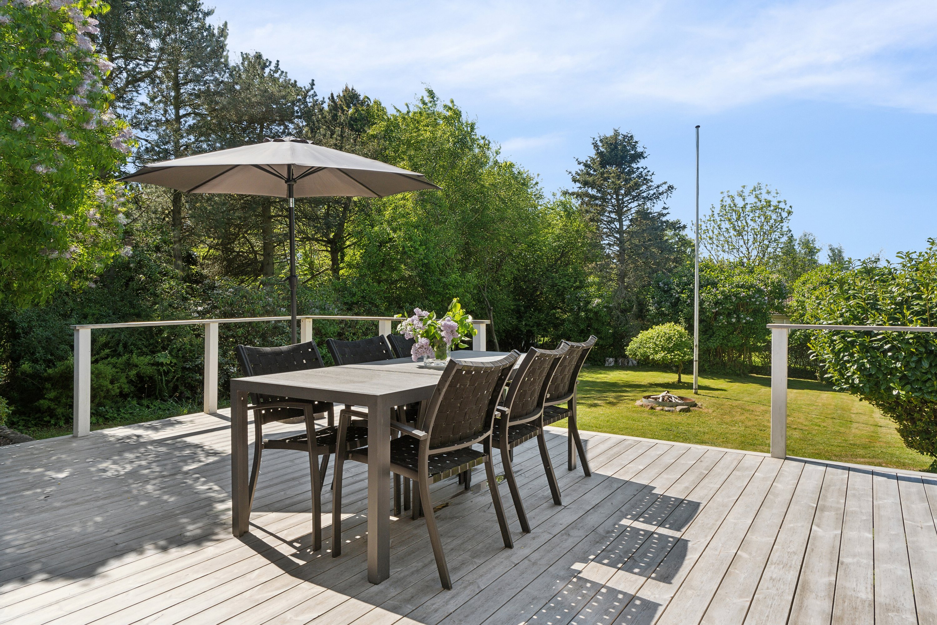 Fremhævet terrasse billede i fuldskærmstilstand. Billede af Skadevænget 79, Vellerup, 4050 Skibby