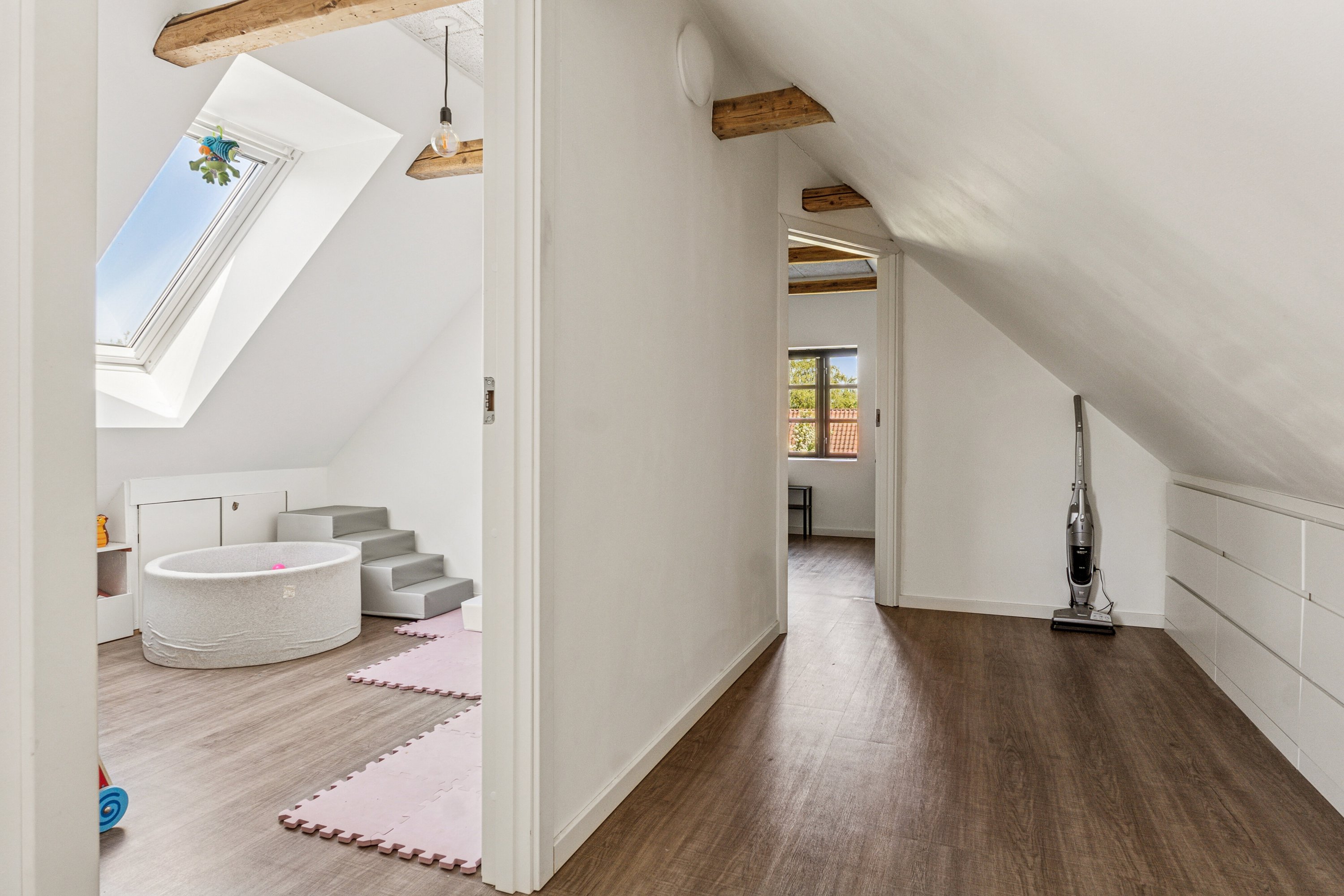 Fremhævet indendørs billede i fuldskærmstilstand. Billede af Nørreås 37, 4200 Slagelse