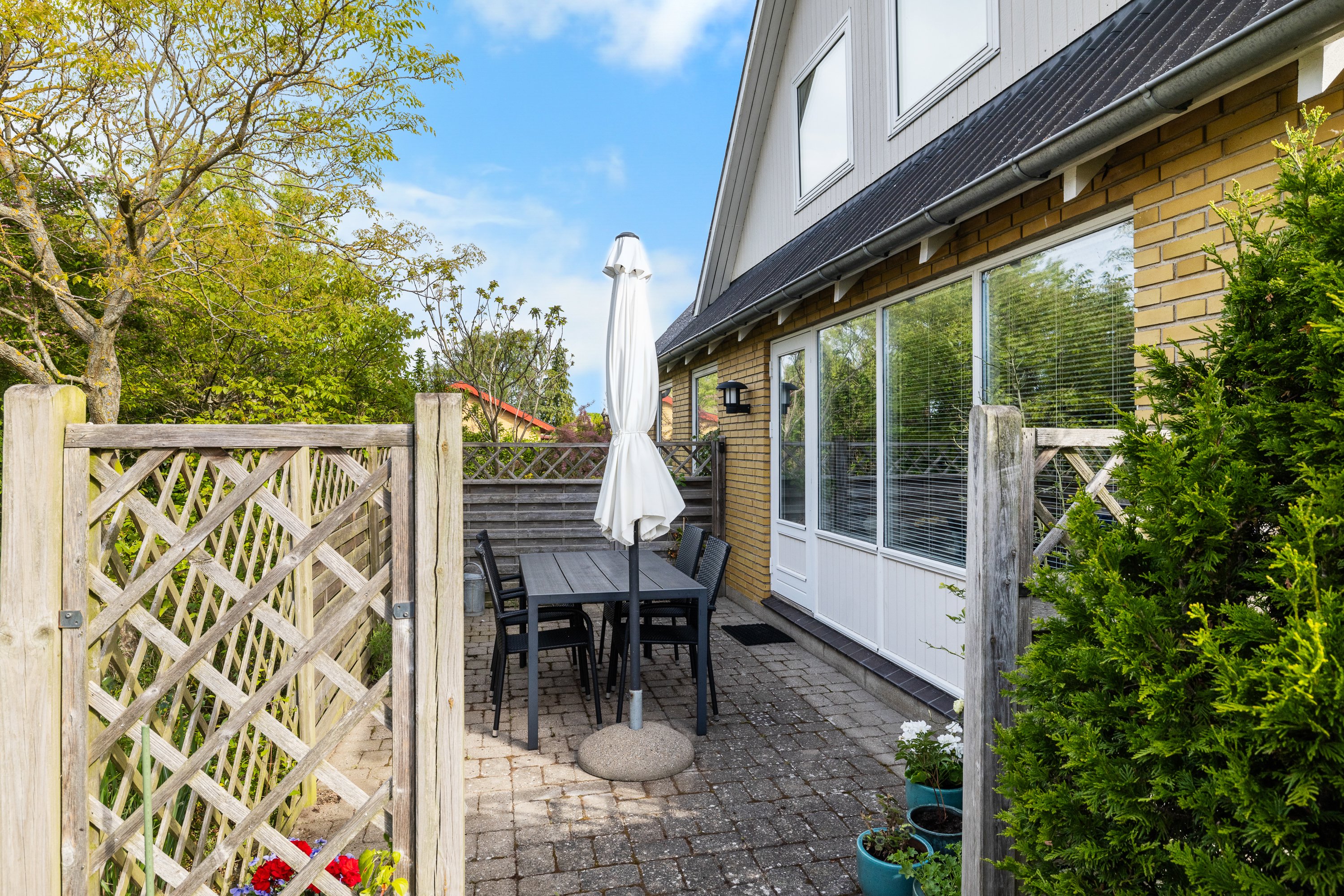 Fremhævet altan billede i fuldskærmstilstand. Billede af Strandparken 11, Faldsled, 5642 Millinge