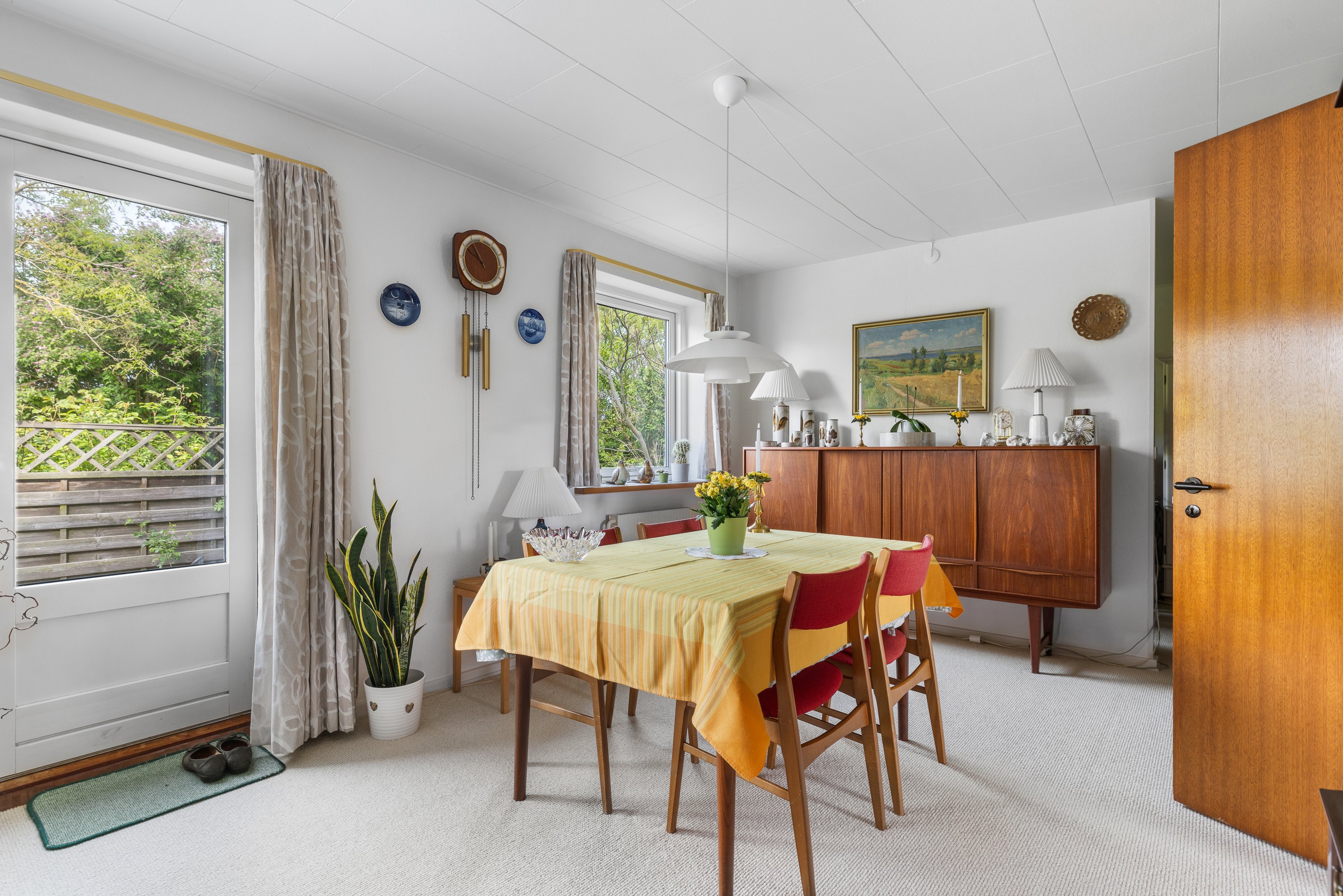 Fremhævet stue billede i fuldskærmstilstand. Billede af Strandparken 11, Faldsled, 5642 Millinge