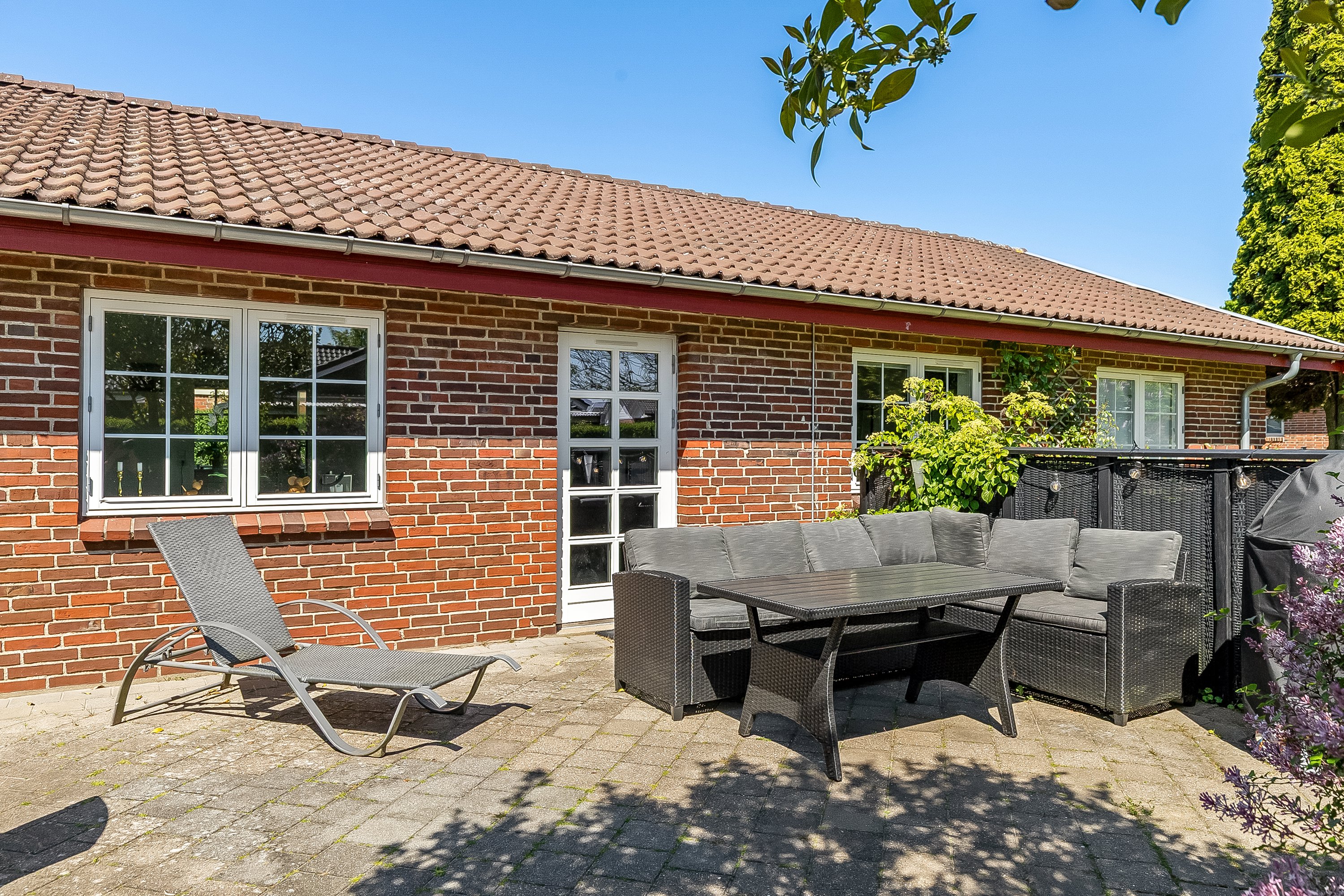Fremhævet terrasse billede i fuldskærmstilstand. Billede af Tyttebærvænget 11, Vonsild, 6000 Kolding