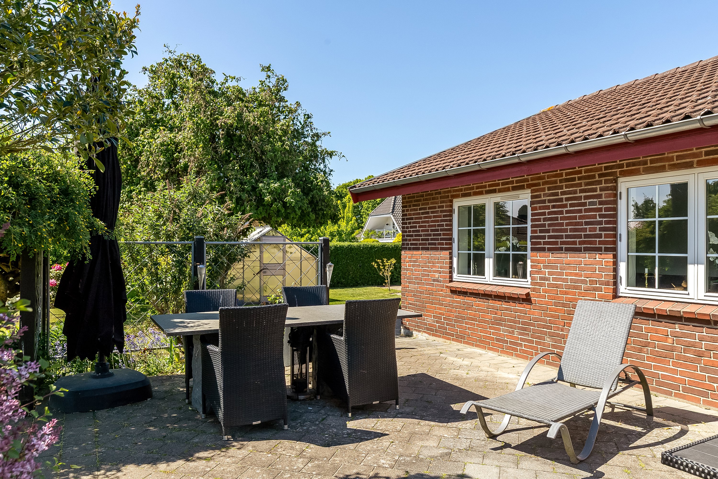 Fremhævet terrasse billede i fuldskærmstilstand. Billede af Tyttebærvænget 11, Vonsild, 6000 Kolding