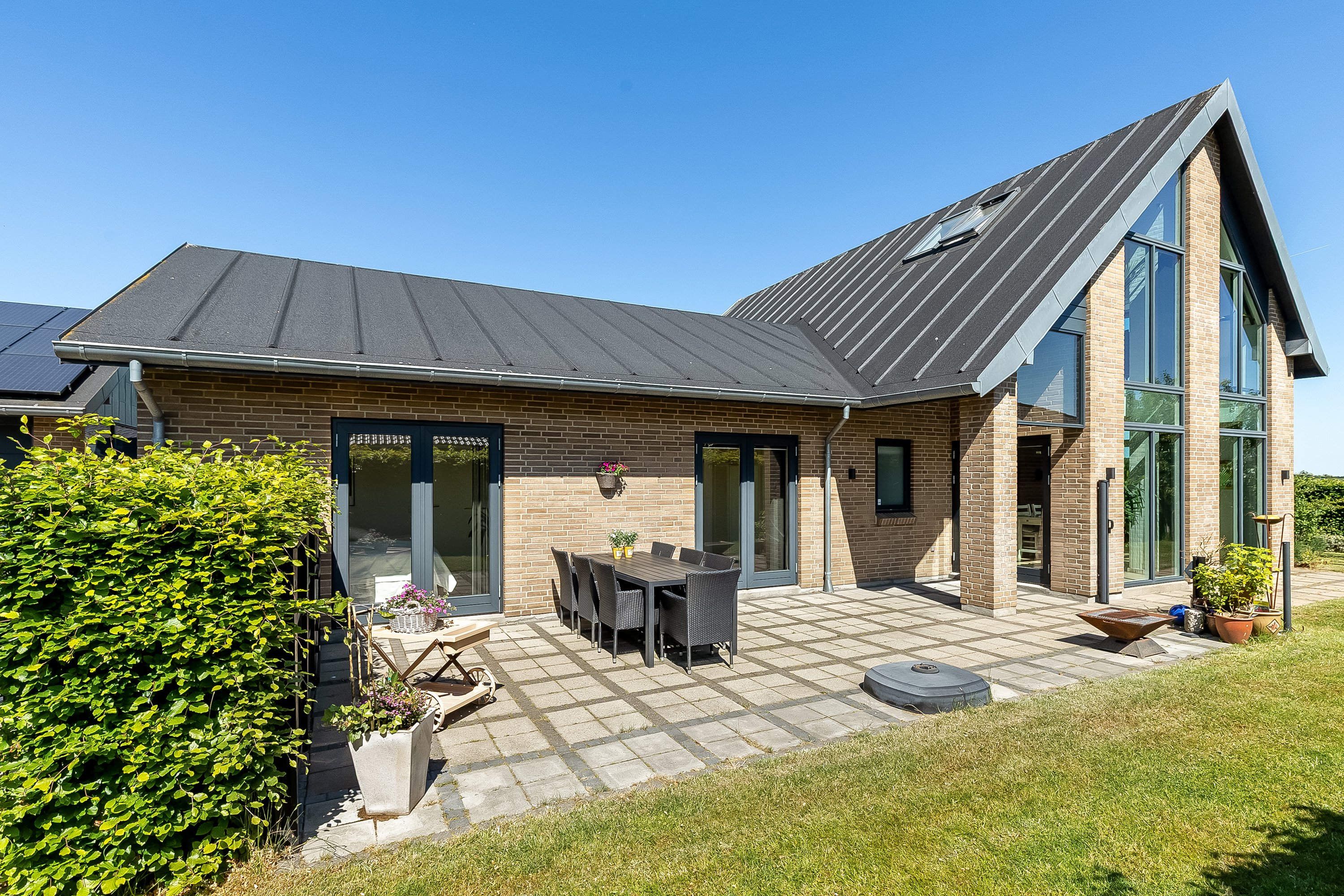 Miniaturebillede 2: ejendommen. Billede af Goldbæk Alle 23, Dalby, 6000 Kolding