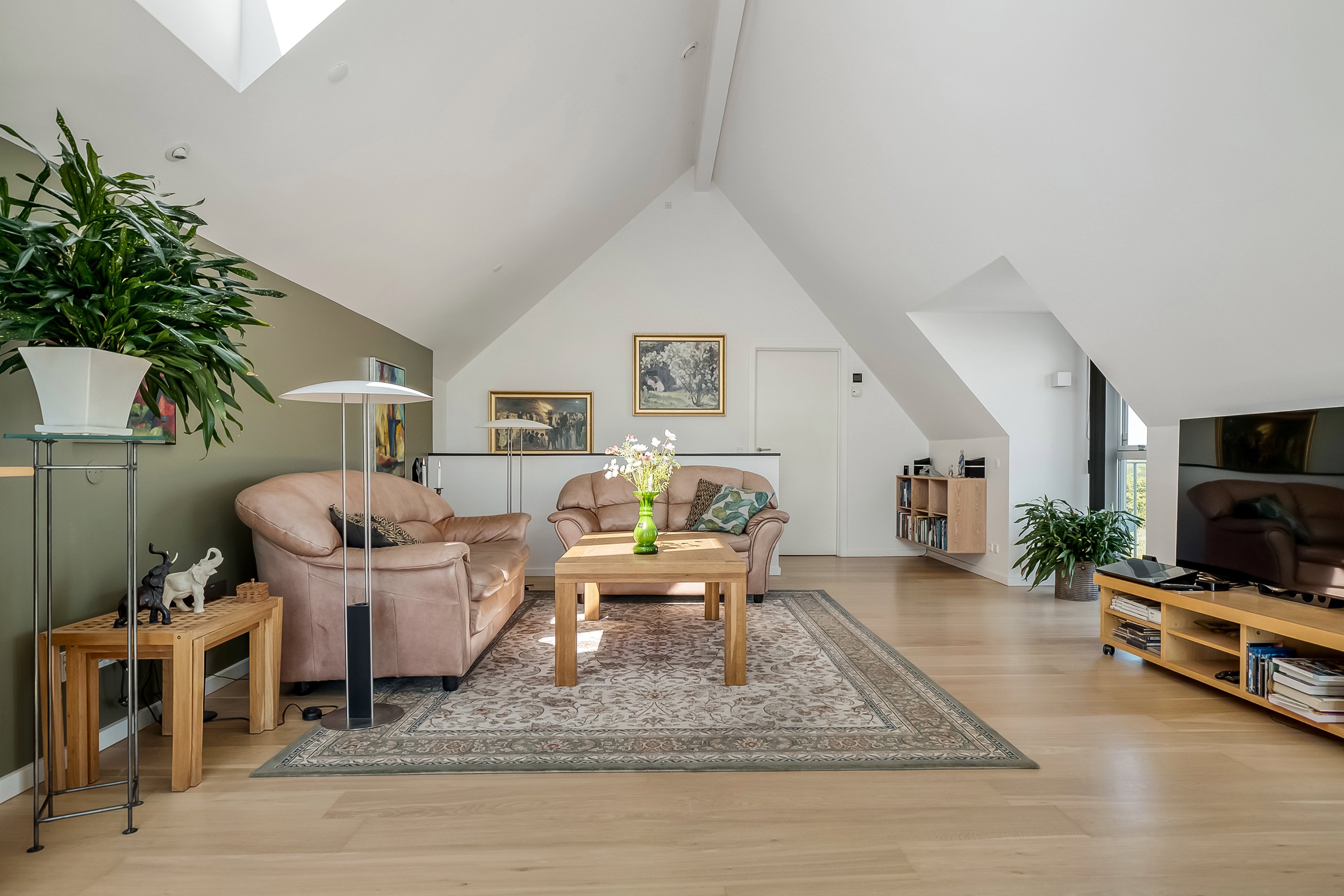 Fremhævet stue billede i fuldskærmstilstand. Billede af Goldbæk Alle 23, Dalby, 6000 Kolding