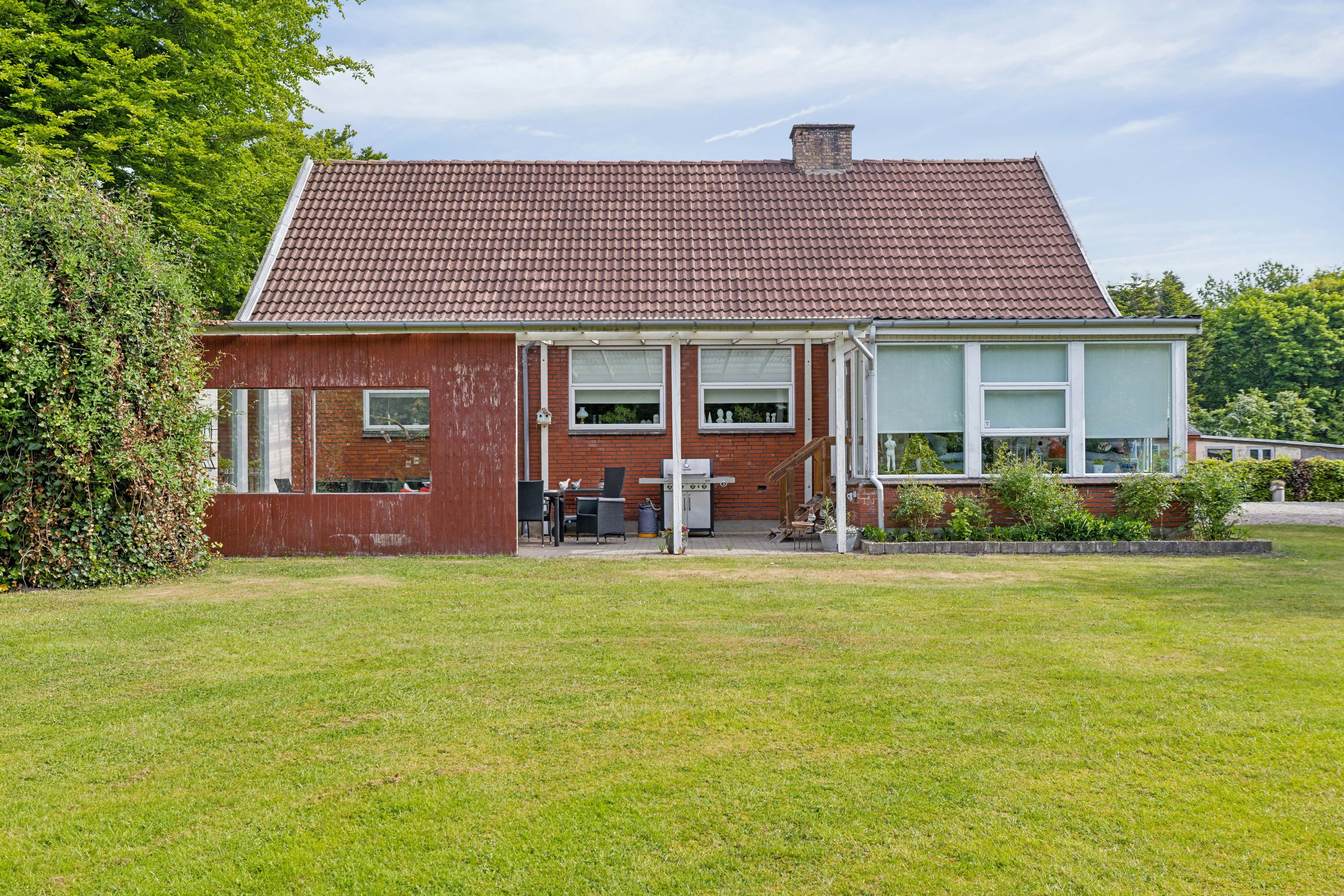 Fremhævet ejendom 1 billede i fuldskærmstilstand. Billede af Ribevej 65, Hviding, 6760 Ribe